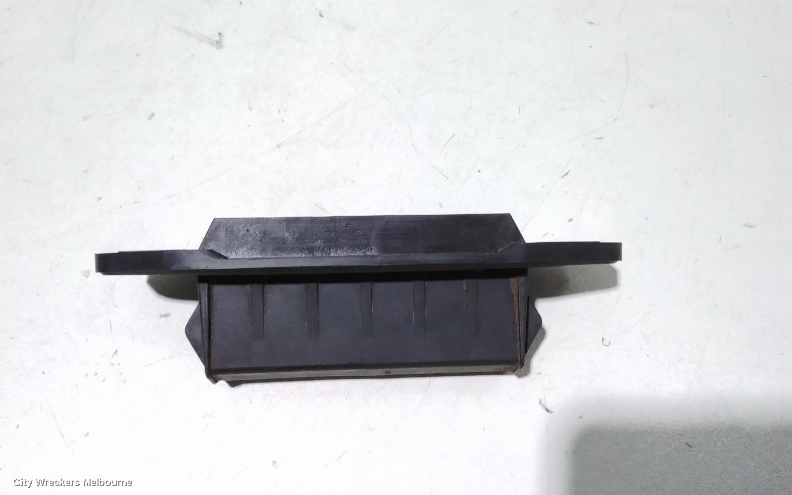 TOYOTA COROLLA TAILGATE HANDLE, ZRE182R 10/2012 - 06/2018 - Image 3