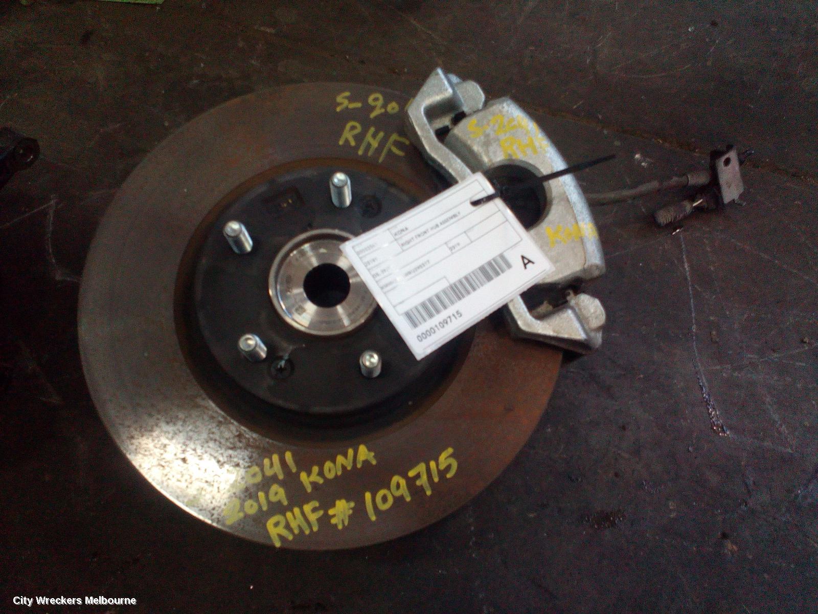 HYUNDAI KONA RIGHT FRONT HUB ASSEMBLY, OS, 09/2017 - 07/2023 - Image 1