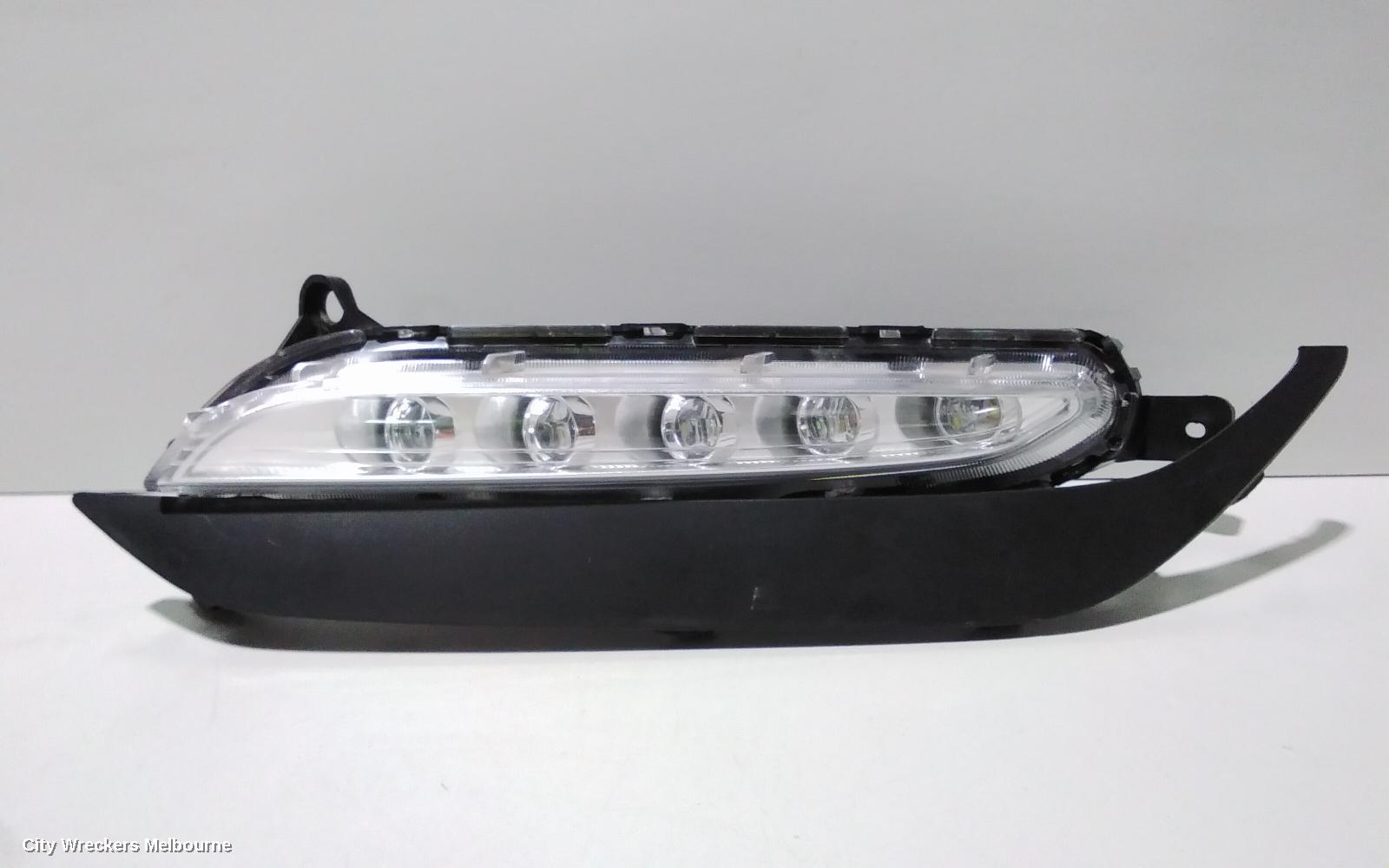 HYUNDAI TUCSON LEFT INDICATOR/FOG/SIDE, DAYTIME RUNNING LAMP, TL, KOREAN BUILT (VIN KMHJ), 07/2015 - 06/2018 - Image 2