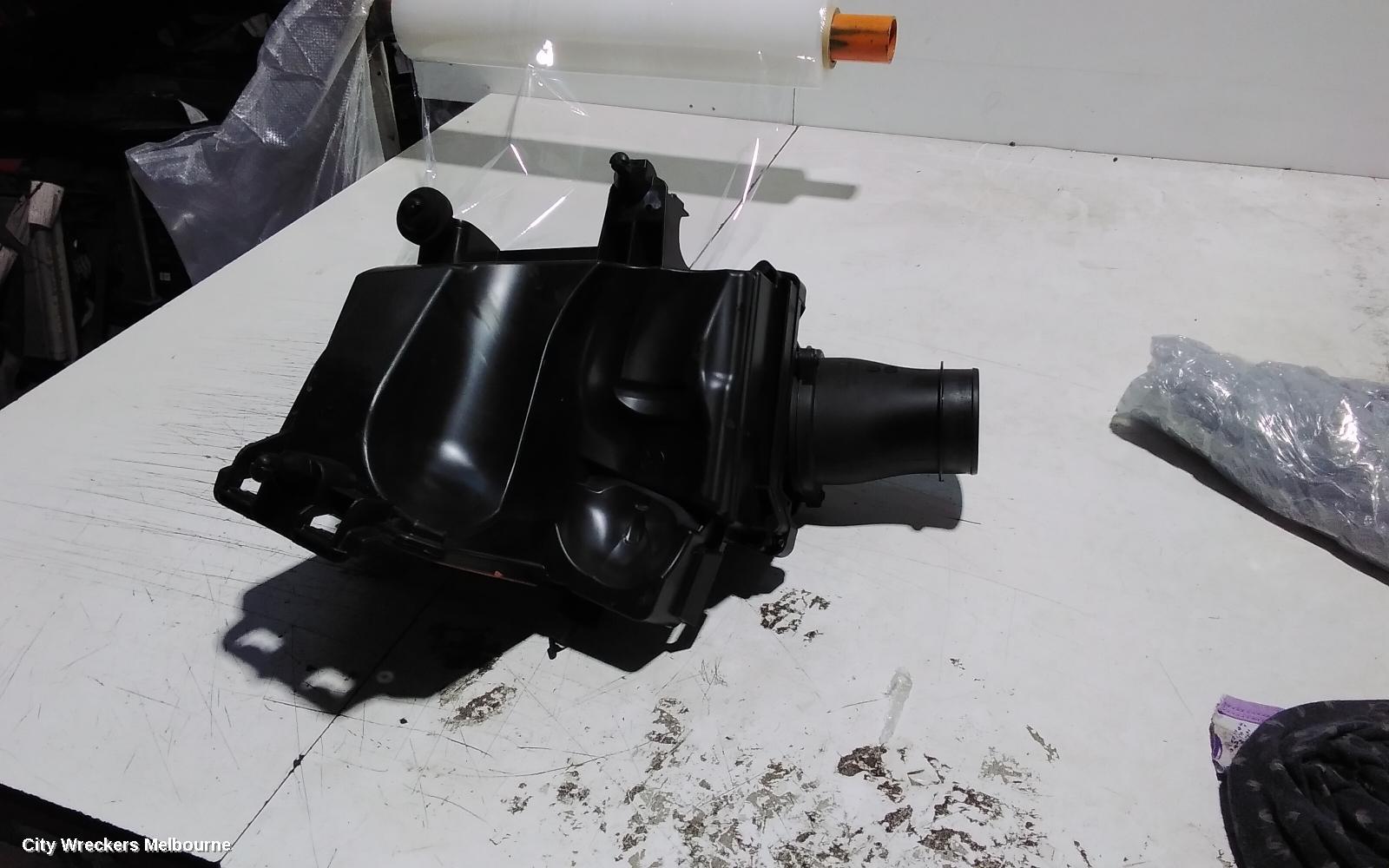 MERCEDES CLA CLASS AIR CLEANER/BOX, AIR CLEANER, C117, 1.6, TURBO PETROL, 10/2013 - 01/2019 - Image 3