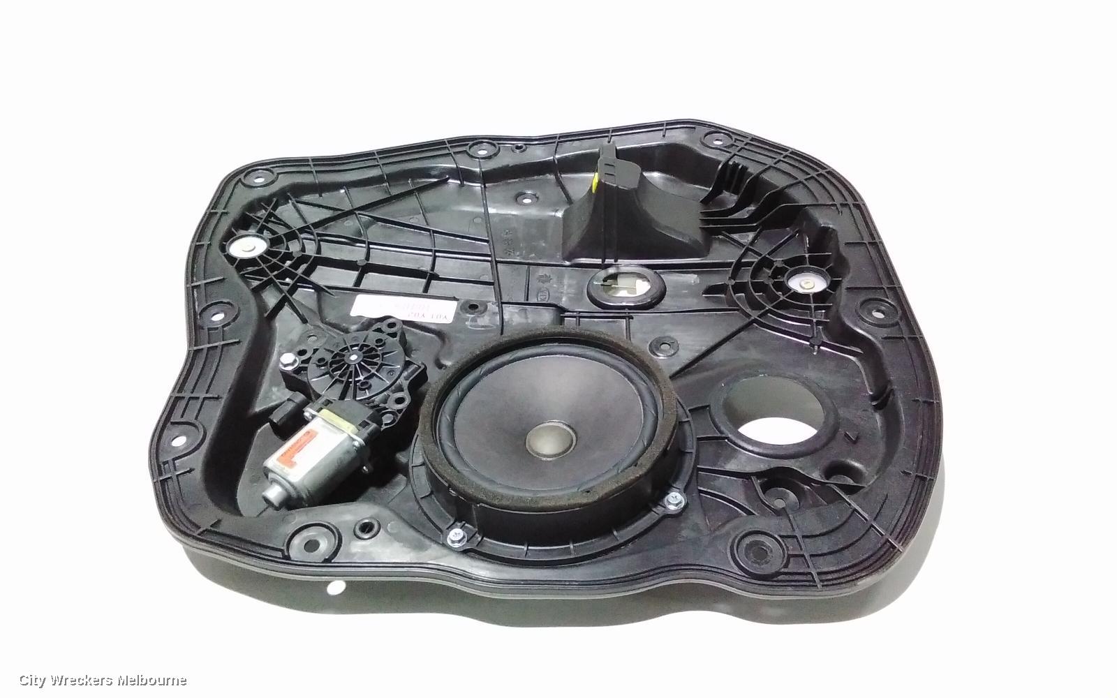KIA CERATO RIGHT REAR WND REG/MOTOR, YD, SEDAN/HATCH, 04/2013 - 05/2018 - Image 1