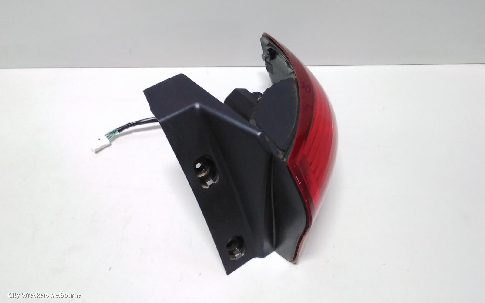 SUBARU TRIBECA RIGHT TAILLIGHT, B9, IN BODY, 10/2006 - 11/2007 - Image 3