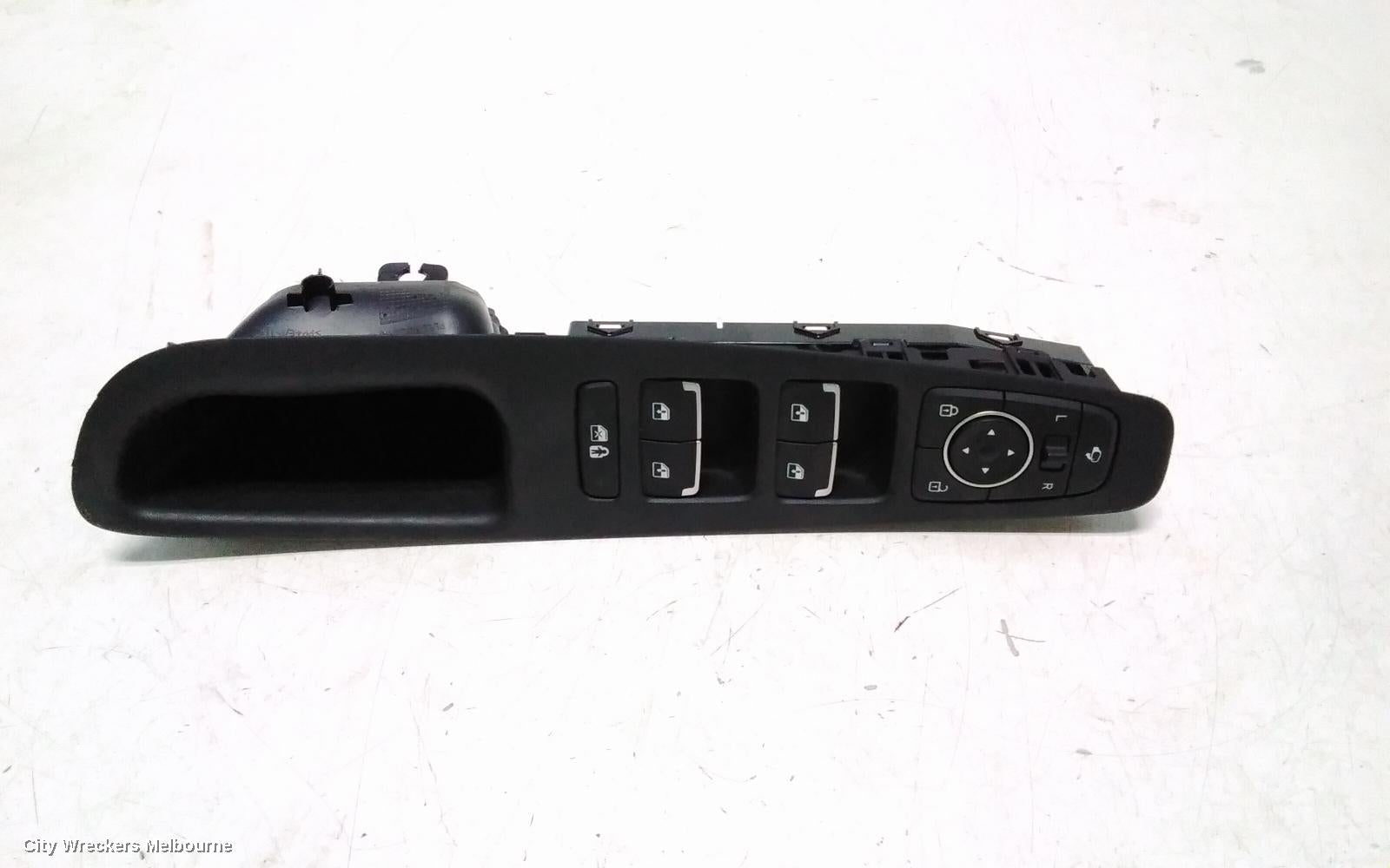 HYUNDAI SANTA FE PWR DR WIND SWITCH, RH FRONT (MASTER SWITCH), W/FOLDING MIRRORS TYPE, W/CHILD LOCK TYPE, TM, 10/2020 ONWARDS - Image 1
