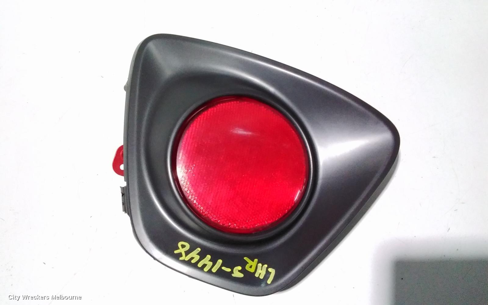 HYUNDAI VELOSTER LEFT TAILLIGHT, BUMPER REFLECTOR, FS, ROUND (TURBO TYPE), 12/2011 - 02/2018 - Image 2