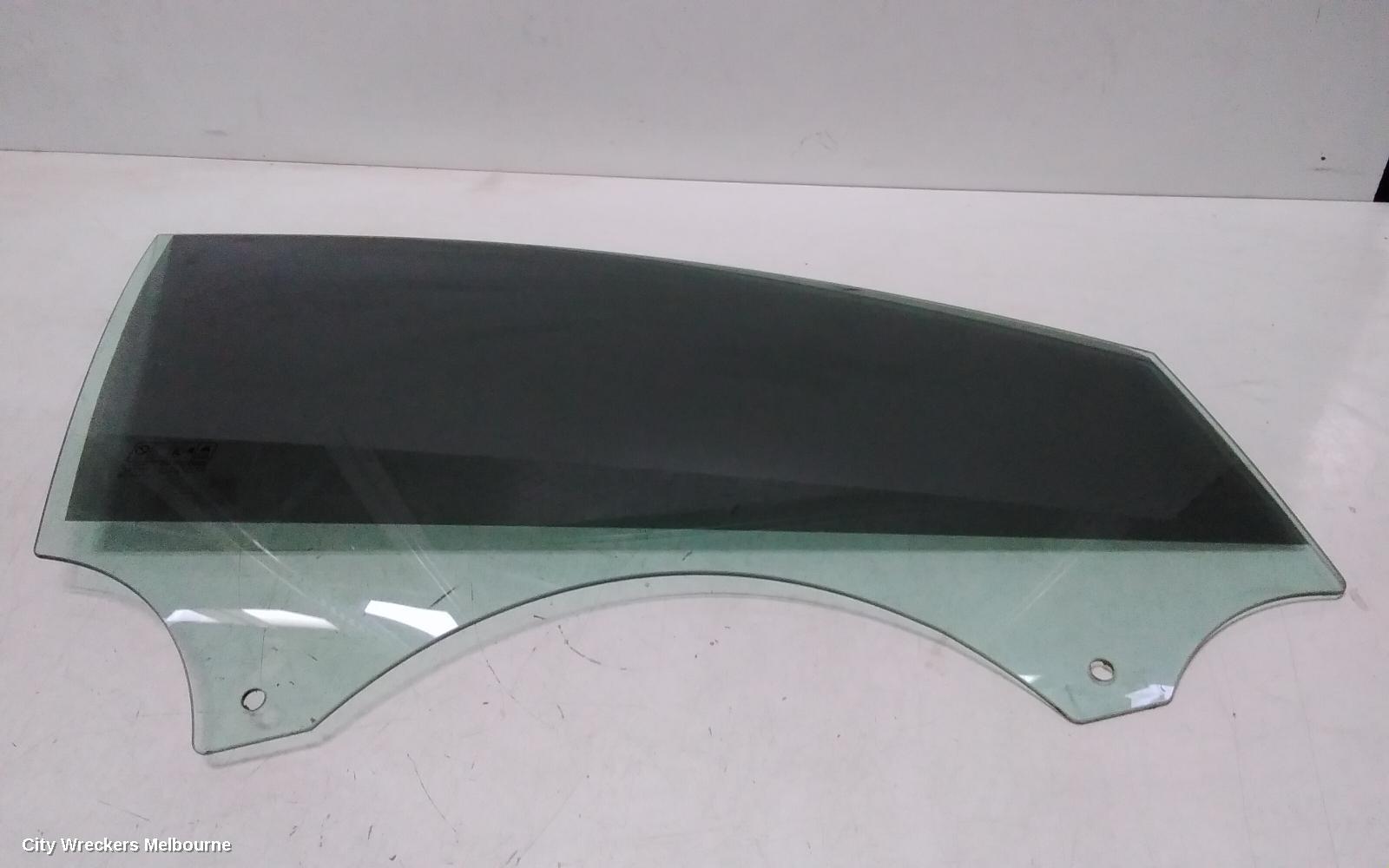 FORD MONDEO RIGHT FRONT DOOR WINDOW, MA-MC, GREEN TINT TYPE, 10/2007 - 12/2014 - Image 2