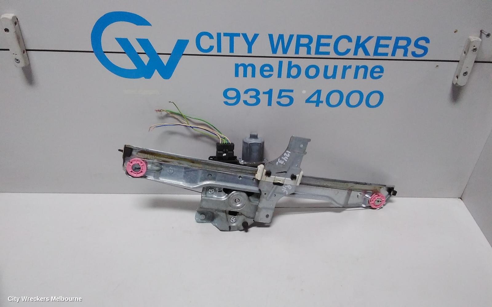 PEUGEOT 208 RIGHT FRONT WINDOW REG/MOTOR, A9, 5DR HATCH, 10/2012 - 10/2015 - Image 1