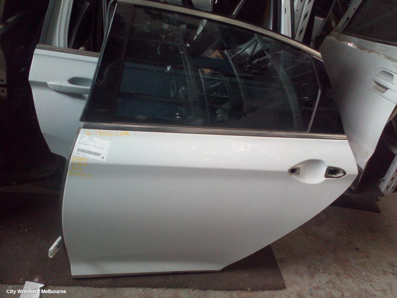 HYUNDAI GENESIS LEFT REAR DOOR/SLIDING, DH, 11/2014 - 01/2018 - Image 2