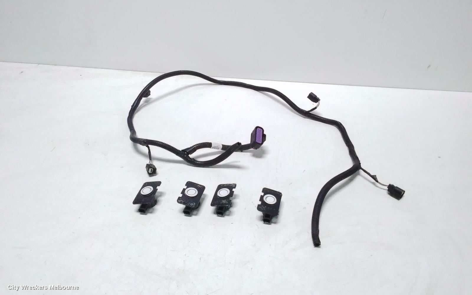 JEEP GRANDCHEROKEE, WK, 10/2010 - 02/2022, PARKING SENSORS  WITH LOOM: 116151 - Image 1