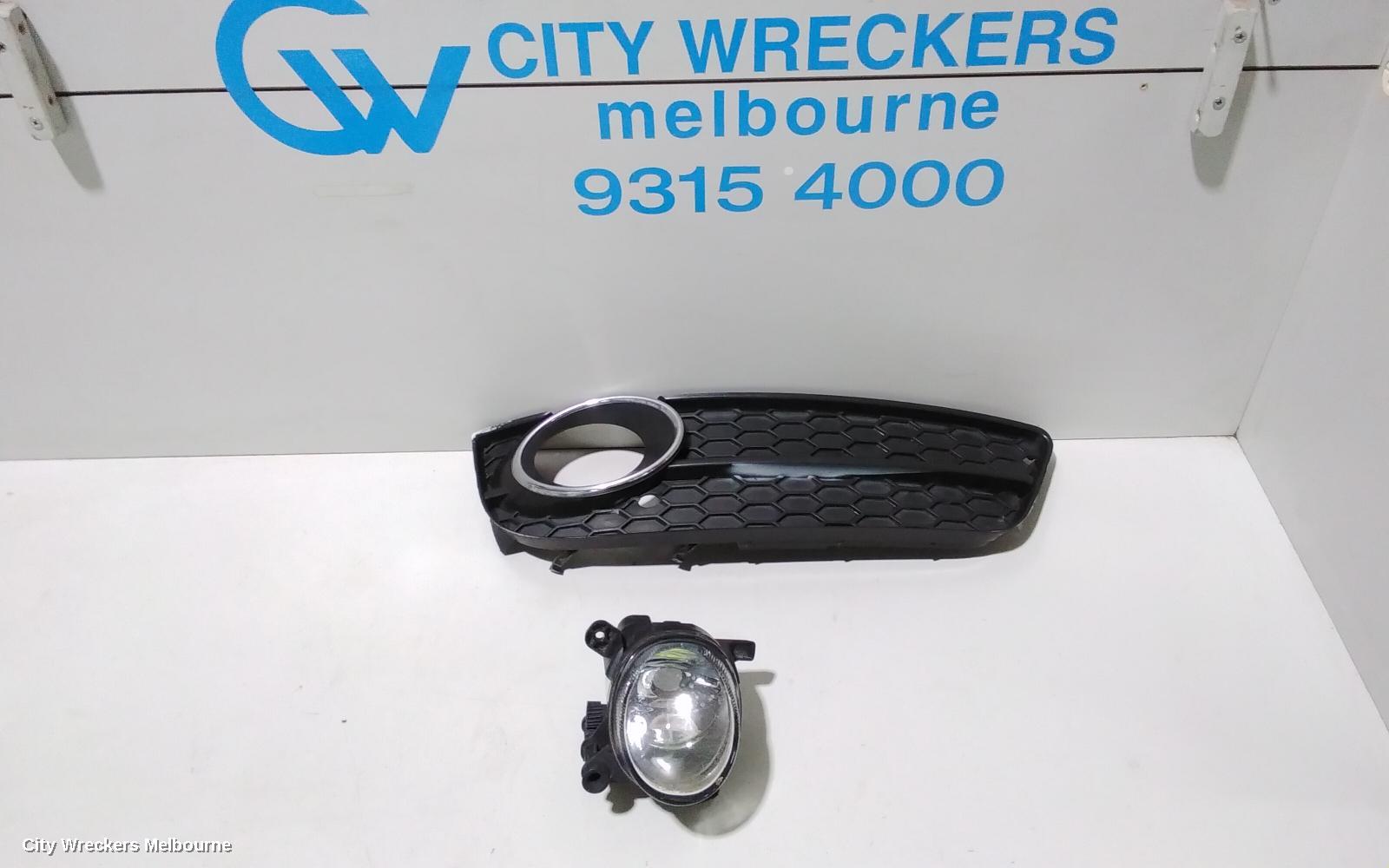 AUDI A4 RIGHT INDICATOR/FOG/SIDE, BUMPER FOGLAMP, B8 8K, 07/2012 - 09/2015 - Image 2