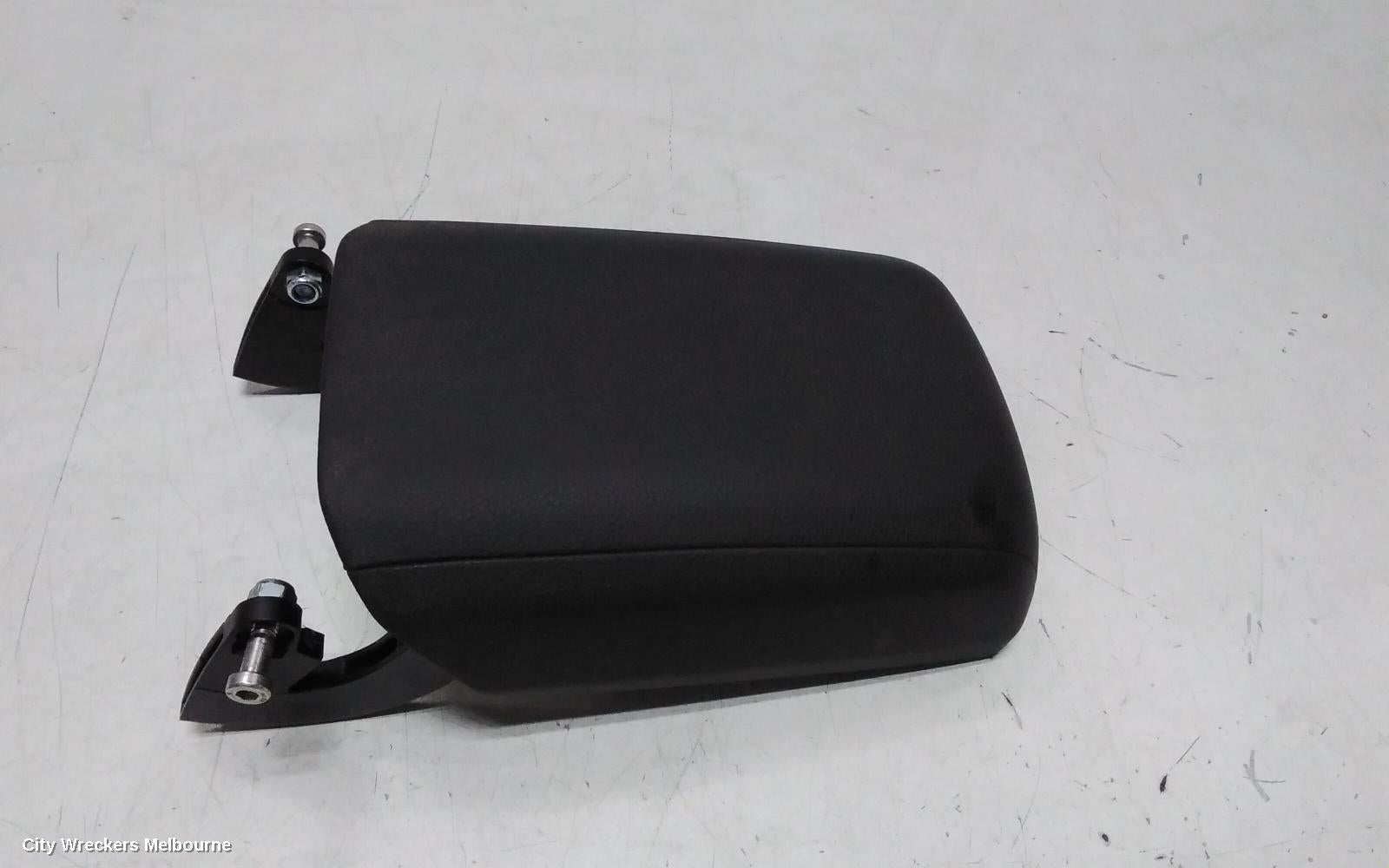 PORSCHE MACAN CONSOLE, 95B, LID ONLY, 06/2014 ONWARDS - Image 3