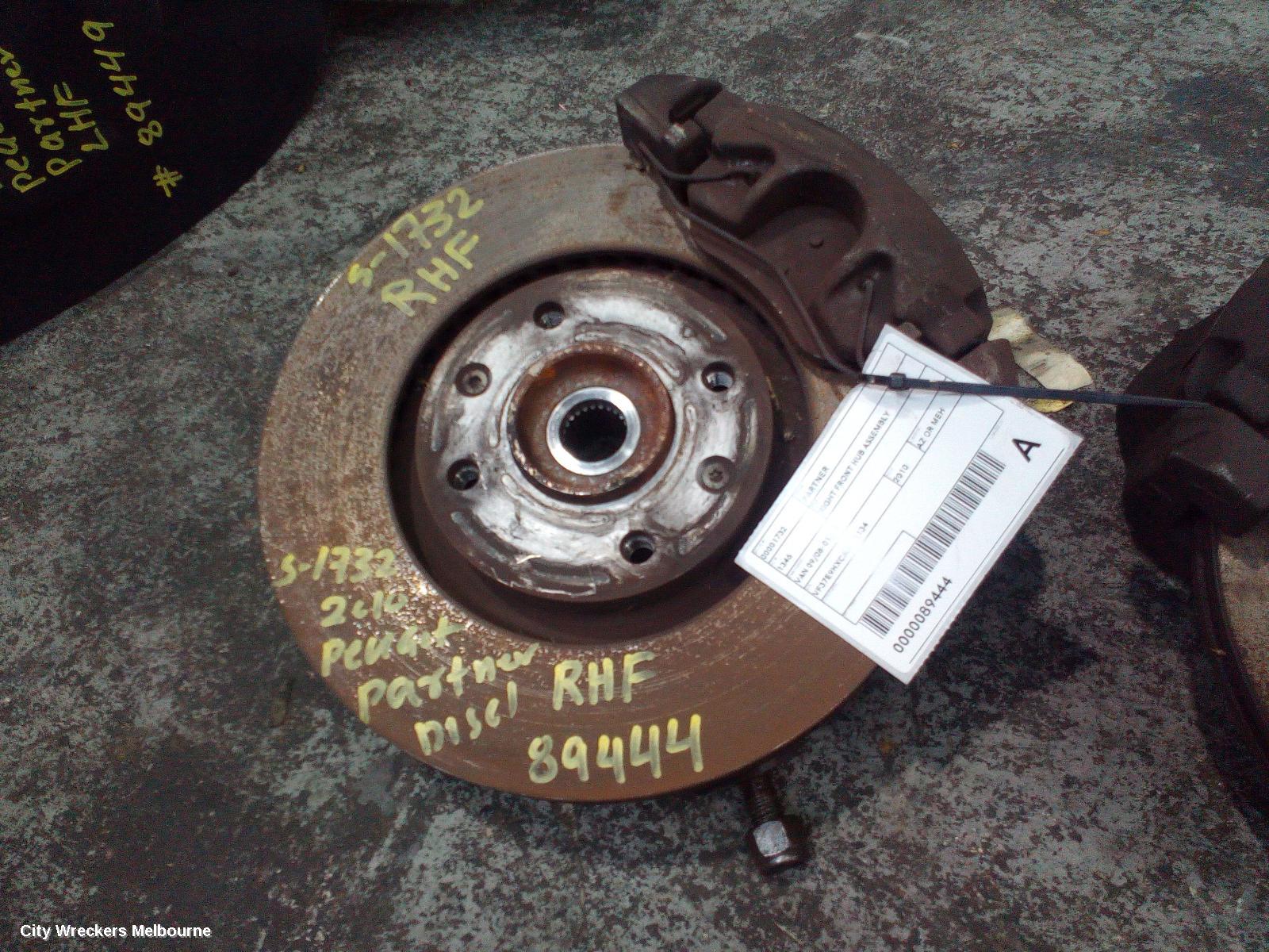 PEUGEOT PARTNER RIGHT FRONT HUB ASSEMBLY, VAN 09/2008 - 01/2015 - Image 1