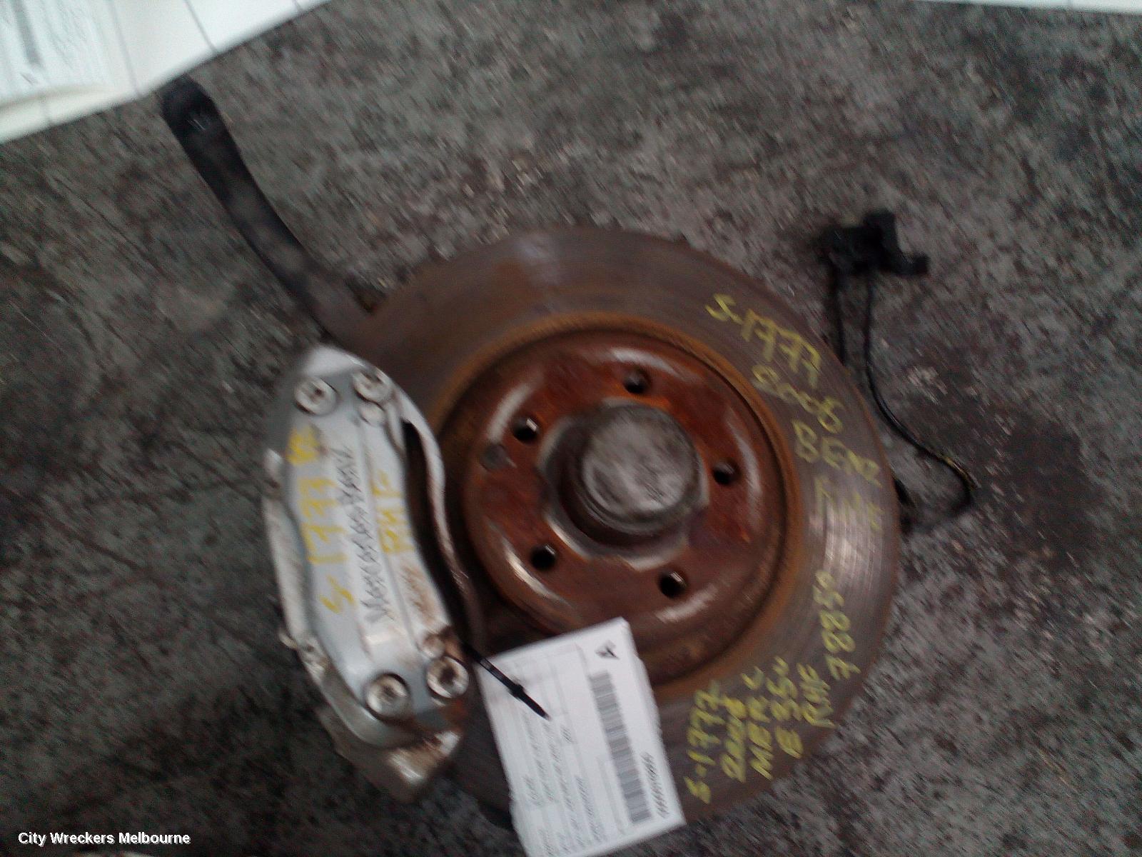 MERCEDES E CLASS RIGHT FRONT HUB ASSEMBLY, W211/S211, NON AMG TYPE, 08/2002 - 12/2009 - Image 2