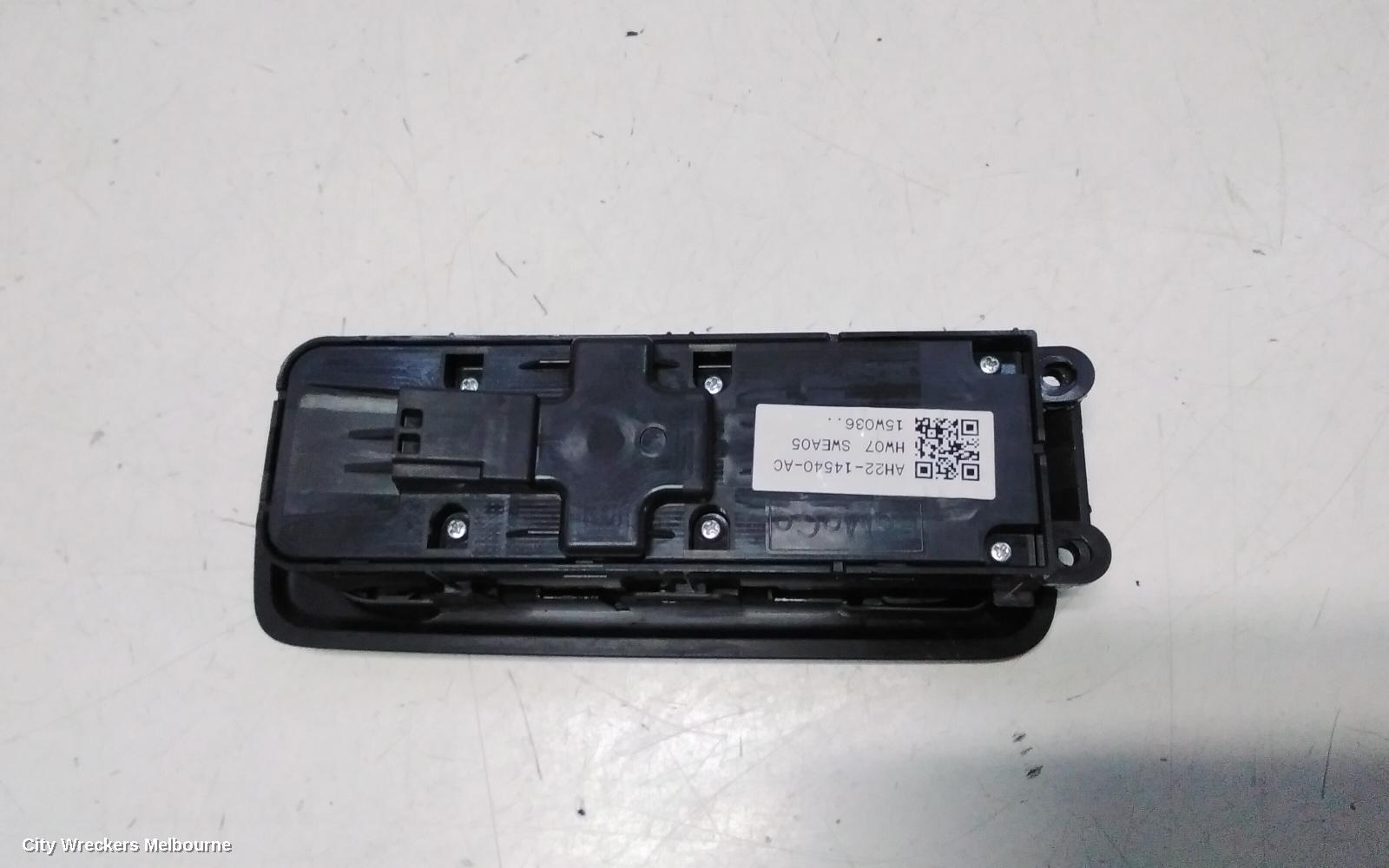 LAND ROVER DISCOVERY PWR DR WIND SWITCH, RH FRONT (MASTER SWITCH), L319, 10/2009 - 12/2016 - Image 3
