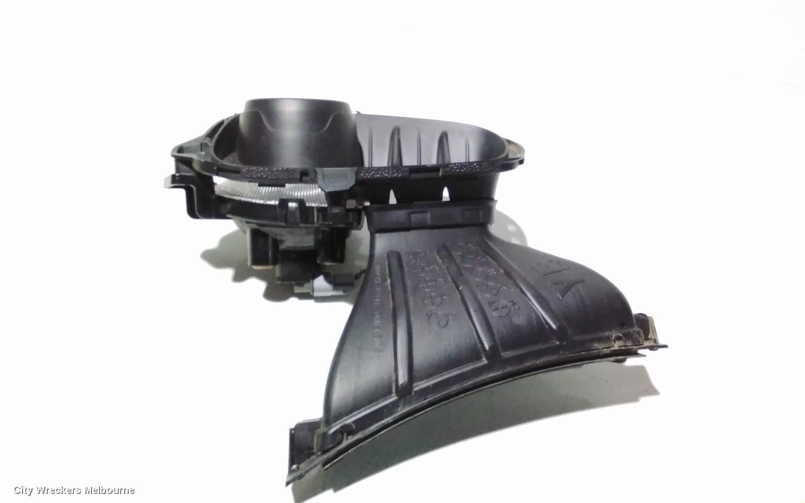 KIA RIO RIGHT INDICATOR/FOG/SIDE, BUMPER FOGLAMP, YB, PROJECTOR TYPE, 12/2016 ONWARDS - Image 3