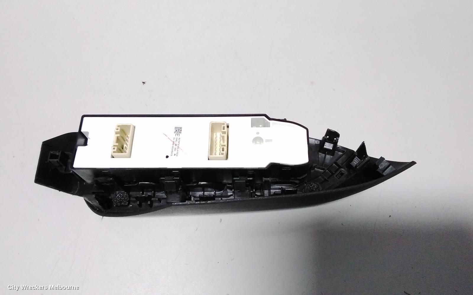 MAZDA CX3 PWR DR WIND SWITCH, RH FRONT (MASTER SWITCH), DK, 03/2015 - 01/2017 - Image 3