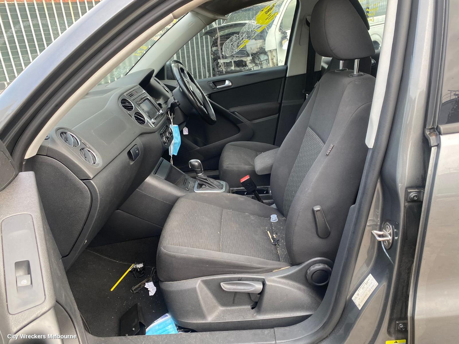 VOLKSWAGEN TIGUAN LEFT FRONT DOOR, 5N, 05/2008 - 08/2016 - Image 2