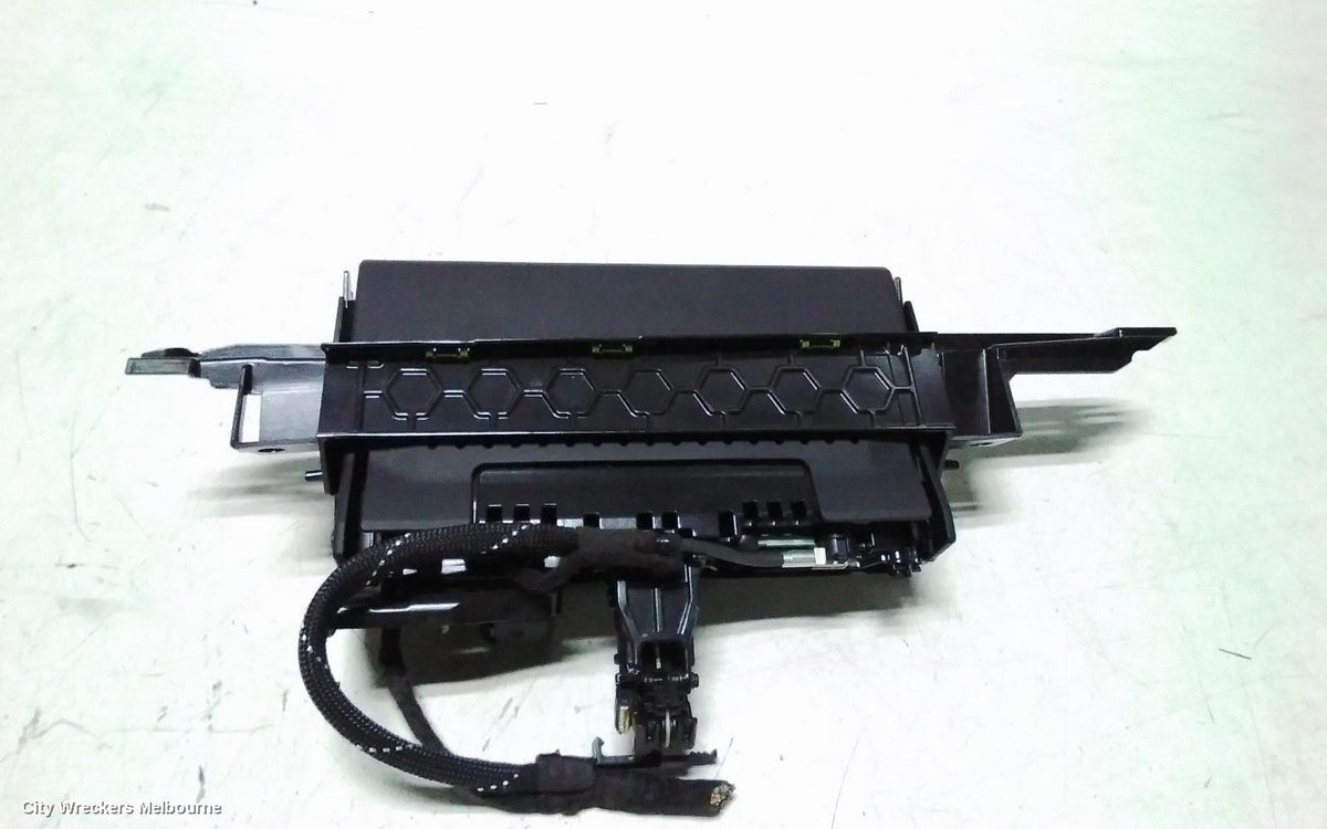 AUDI A6 RADIO/CD/DVD/SAT/TV, DISPLAY UNIT, 4G/C7, 04/2011 - 06/2018 - Image 2