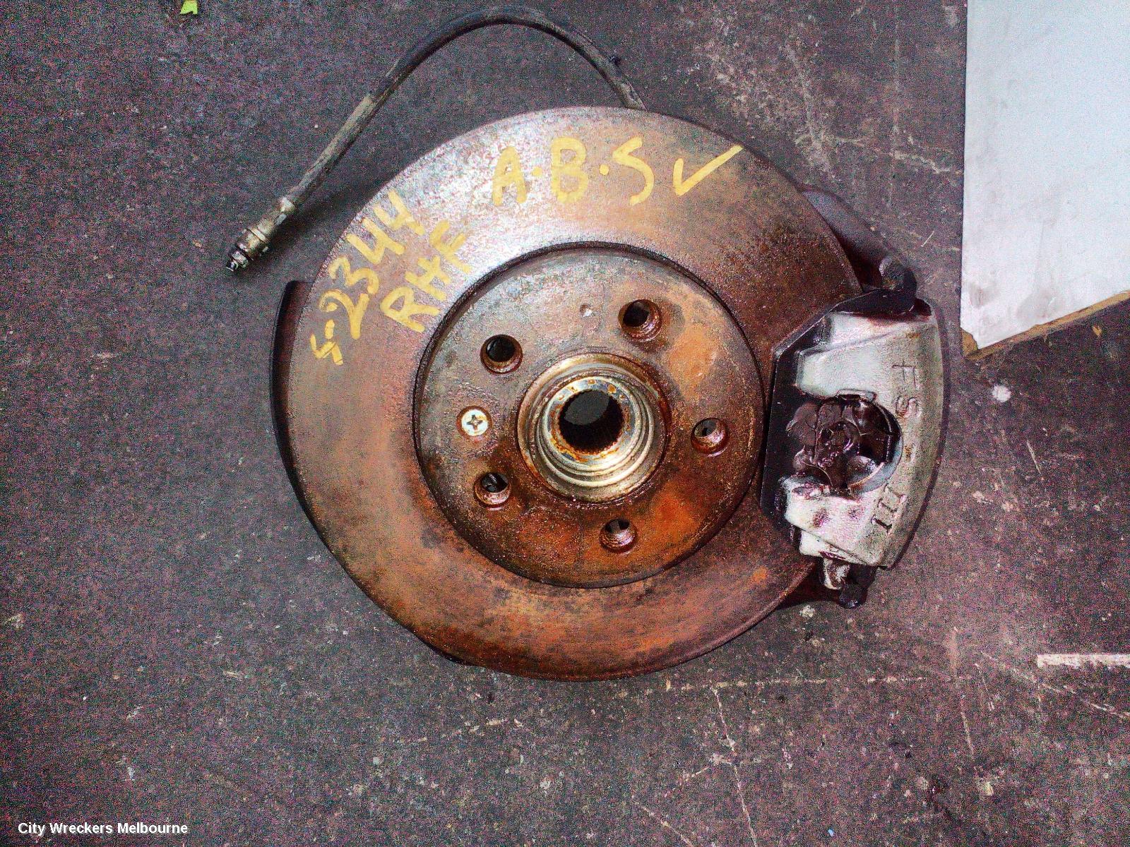 VOLKSWAGEN GOLF RIGHT FRONT HUB ASSEMBLY, 1.6 ENG TYPE- ABS TYPE 09/1998 - 04/2004 - Image 1