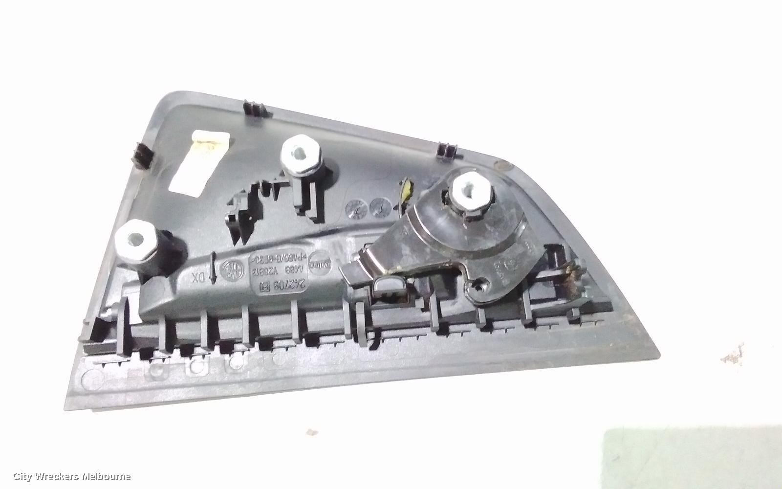 ALFA ROMEO GIULIETTA DOOR HANDLE, OUTER, RH REAR, 940 SERIES, 01/2011 ONWARDS - Image 3