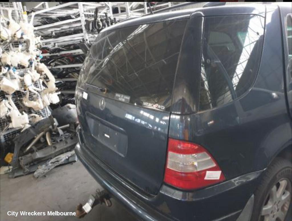 MERCEDES M CLASS LEFT TAILLIGHT, W163 09/1998 - 10/2001 - Image 2