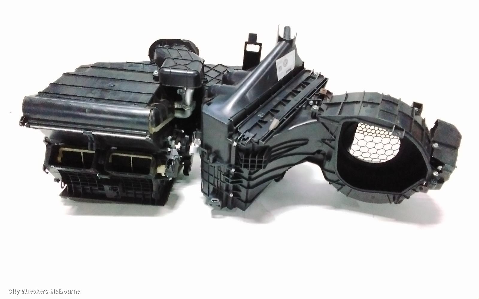 VOLKSWAGEN TRANSPORTER HEATER CORE/BOX, T6, 07/2015 - 08/2024 - Image 2