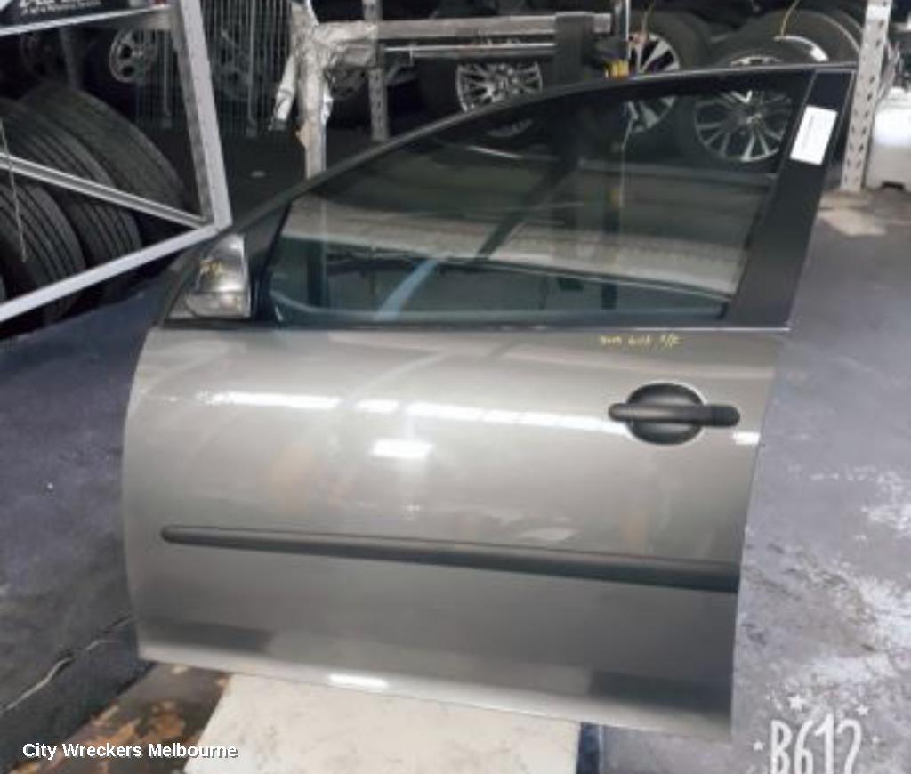 VOLKSWAGEN GOLF LEFT FRONT DOOR, GEN 5, 5DR HATCH, 06/2004 - 02/2009 - Image 1