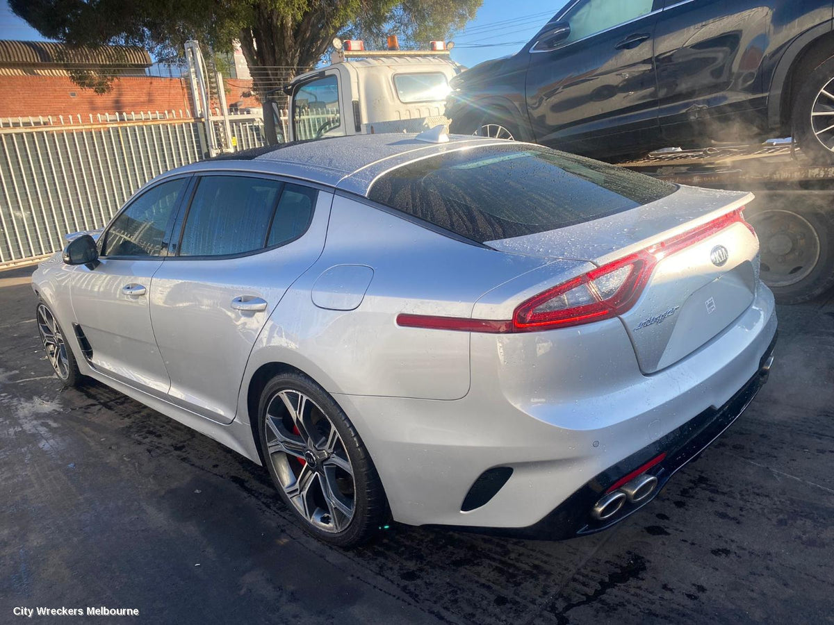 KIA STINGER LEFT FRONT DOOR, CK, 06/2017 ONWARDS - Image 2