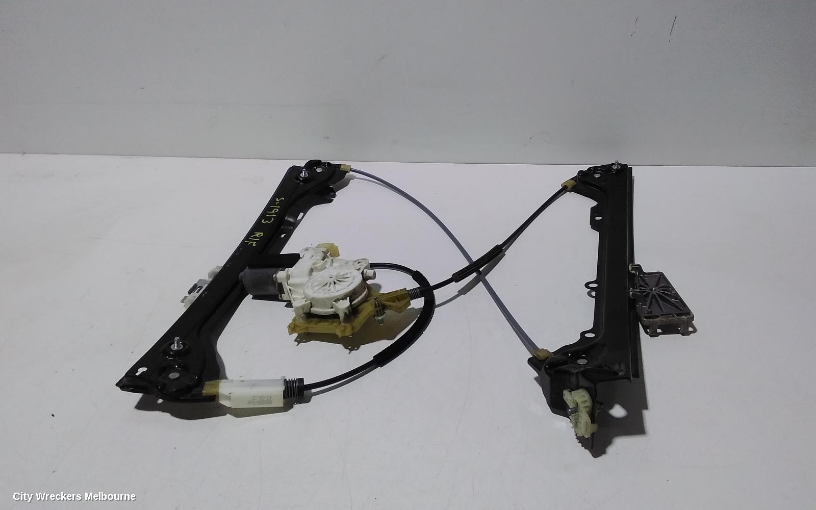 BMW 3 SERIES RIGHT FRONT WINDOW REG/MOTOR, E92/E93, COUPE/CABRIO, 08/2006 - 09/2013 - Image 1