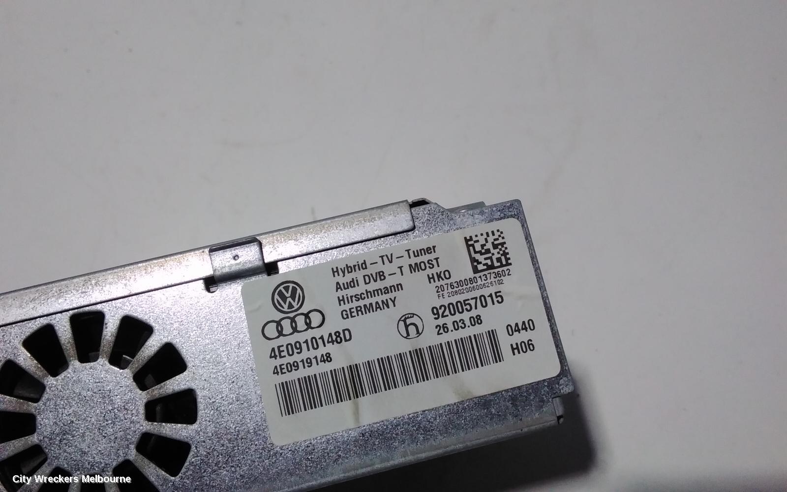 AUDI Q7 RADIO/CD/DVD/SAT/TV, TV TUNER, 4L, 09/2006 - 08/2015 - Image 3