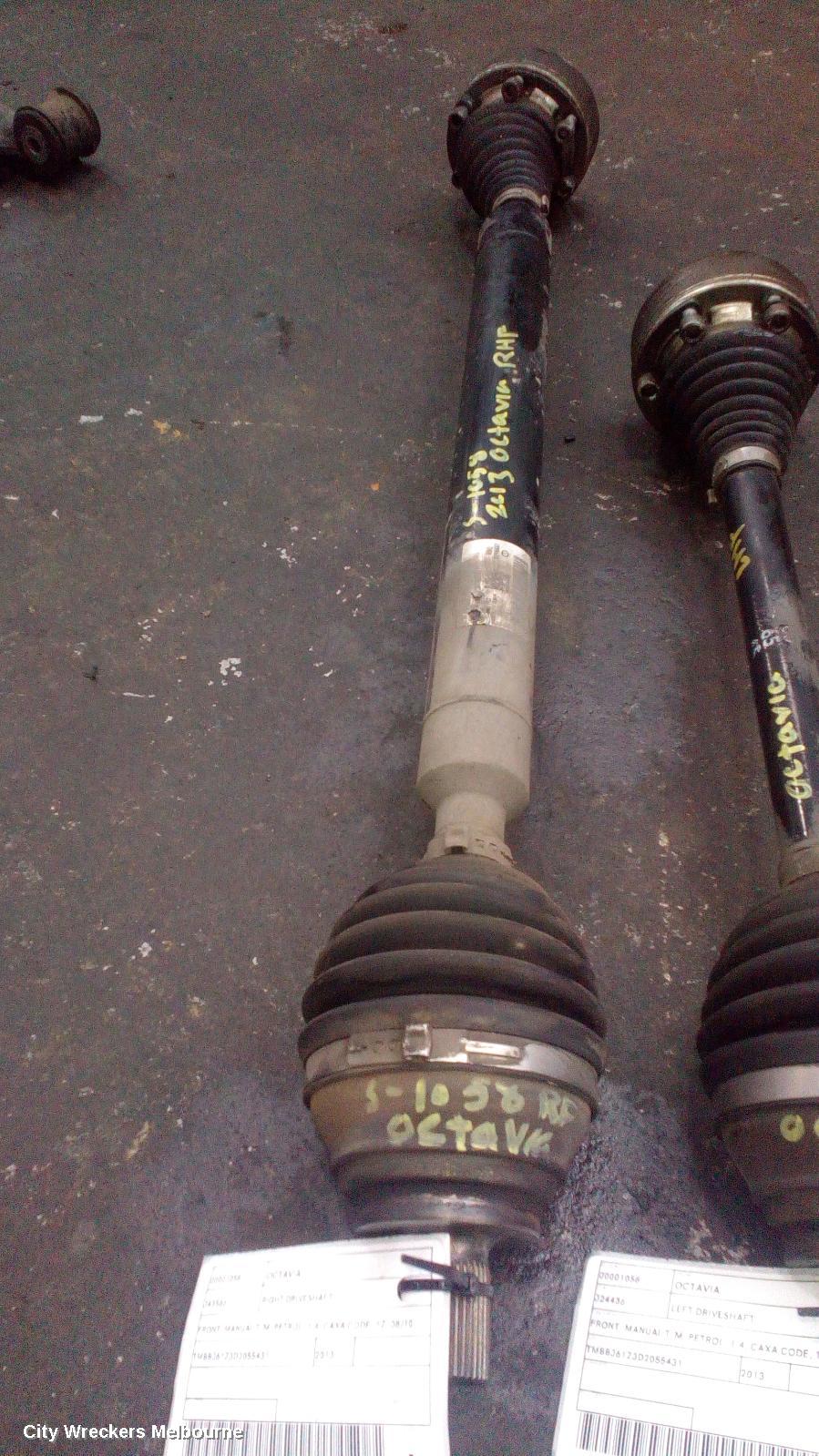 SKODA OCTAVIA RIGHT DRIVESHAFT, FRONT, MANUAL T/M, PETROL, 1.4, CAXA CODE, 1Z, 08/2010 - 10/2013 - Image 1