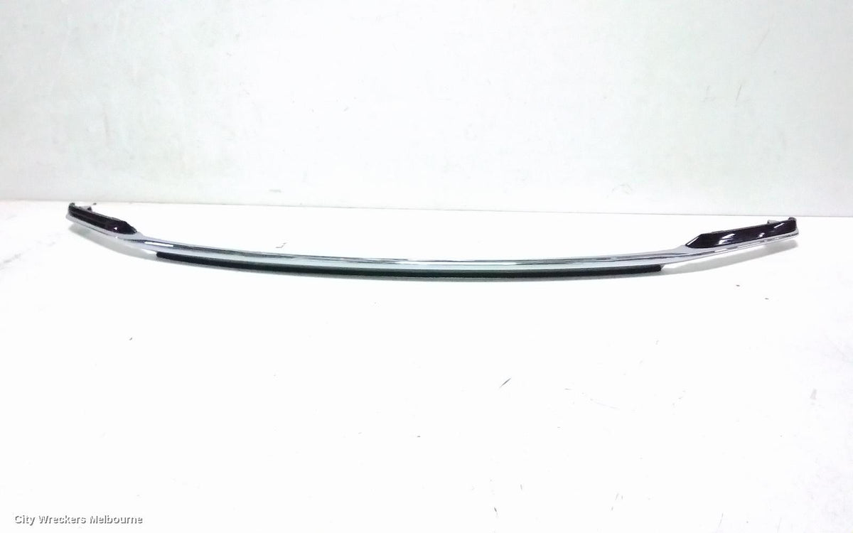 MAZDA CX8 REAR GARNISH, TAILGATE GARNISH (UPPER), KG, 05/2018 - 10/2022 - Image 1
