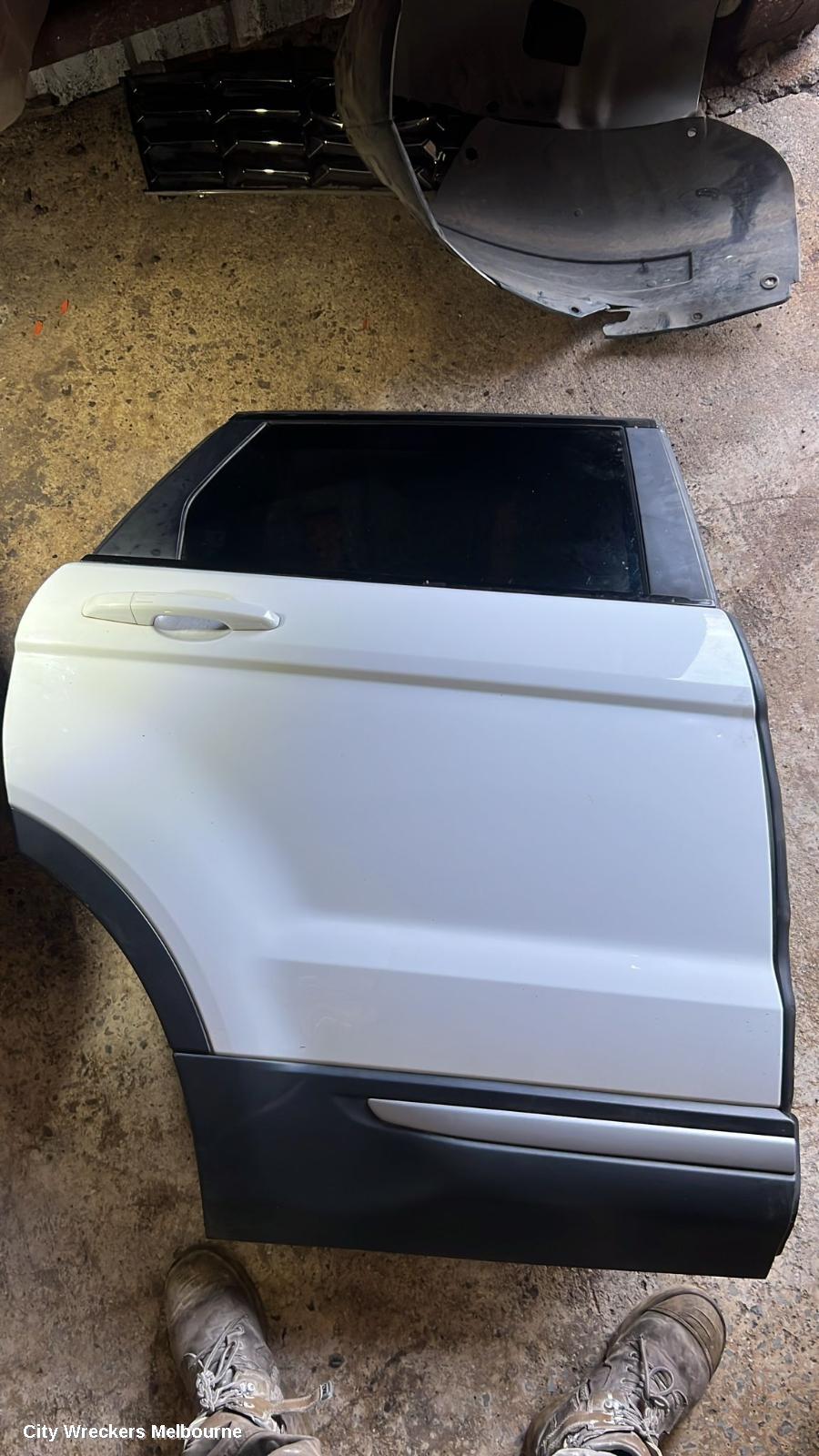 LAND ROVER RANGEROVER EVOQUE RIGHT REAR DOOR, L538, 11/2011 - 01/2019 - Image 1
