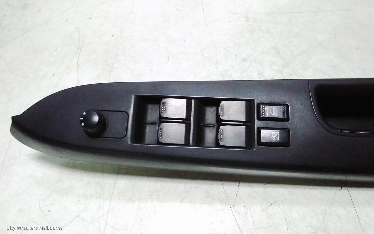 SUZUKI SX4 PWR DR WIND SWITCH, RH FRONT (MASTER SWITCH), 02/2007 - 01/2014 - Image 3