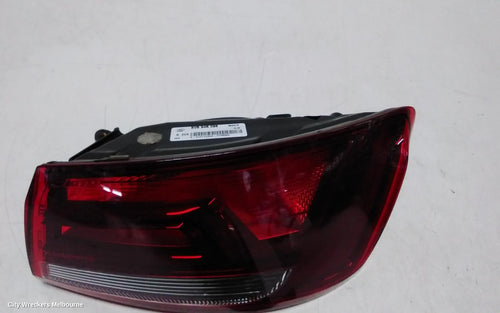 AUDI A3 RIGHT TAILLIGHT, A3, 8V, SEDAN, NON LED TYPE, 11/2013 - 04/2016 - Image 2