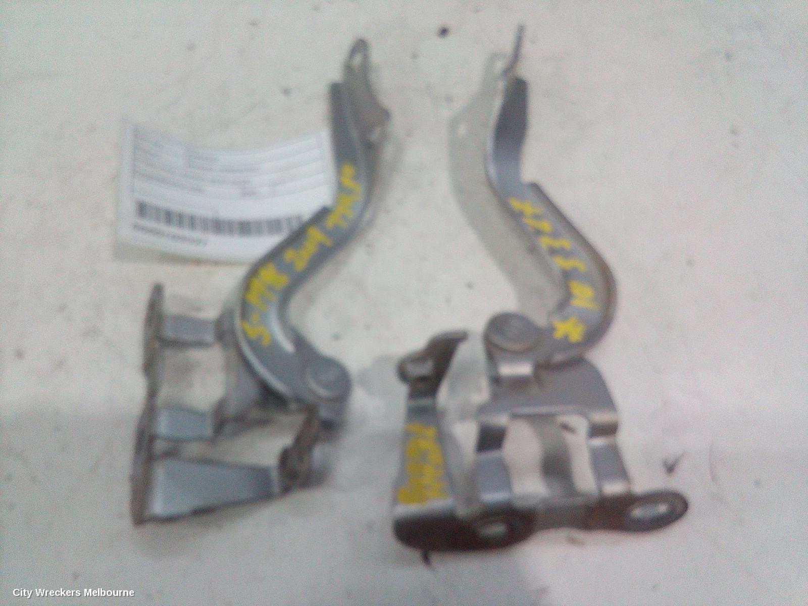 TOYOTA TARAGO BONNET HINGE/STRUT, HINGES (PAIR), ACR50R, 03/2006 - 06/2020 - Image 1