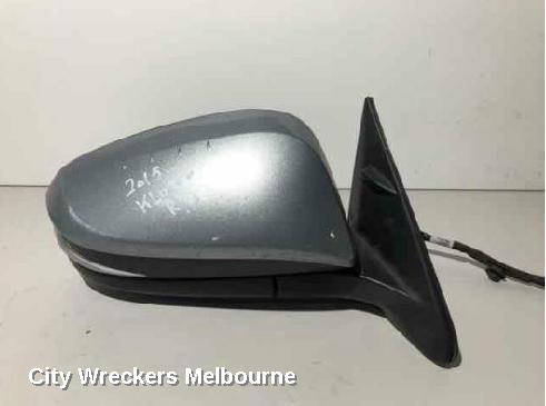 TOYOTA KLUGER RIGHT DOOR MIRROR, GSU50/GSU55, GX/GXL, NON HEATED, NON MEMORY FUNCTION & NON BLIND SPOT, 03/2014 - 10/2016 - Image 1
