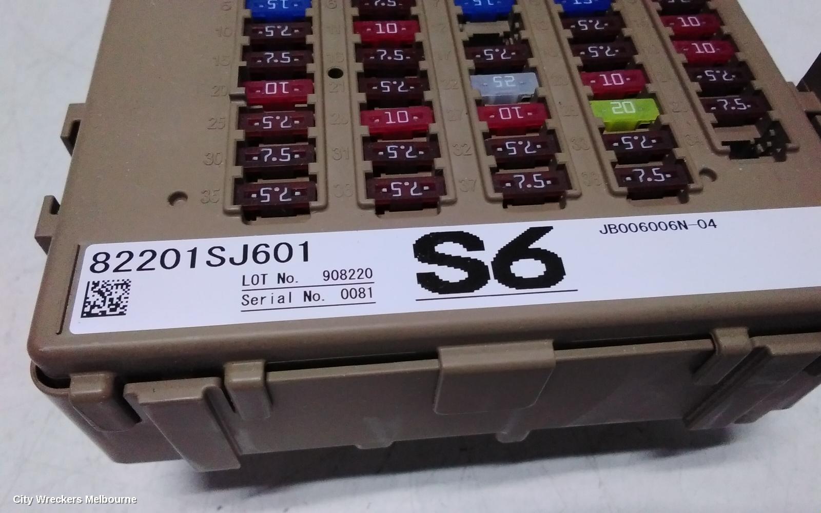 SUBARU FORESTER FUSE BOX, UNDER DASH, PETROL, SK, 08/2018 ONWARDS - Image 3