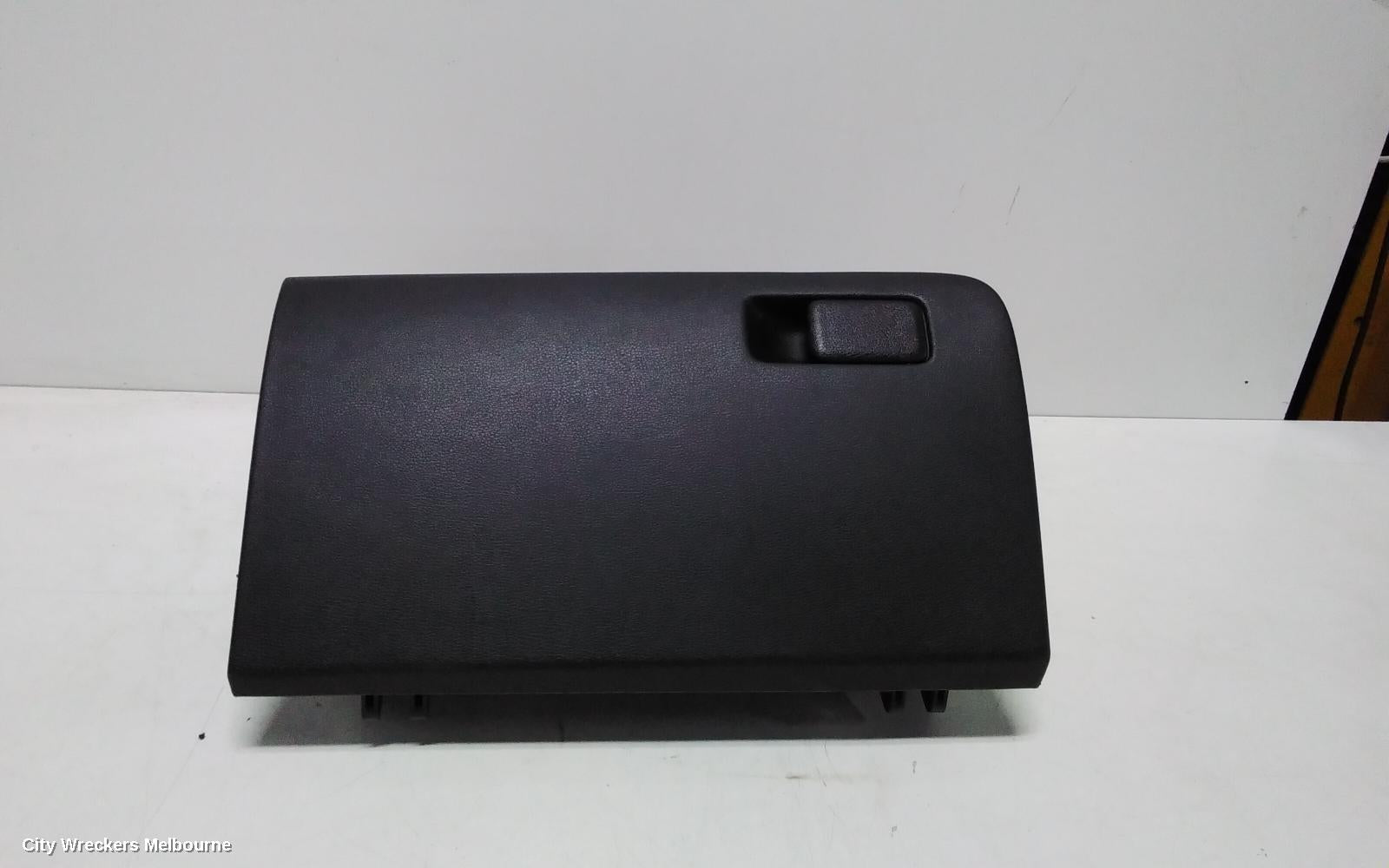 KIA CERATO GLOVE BOX, BD, 04/2018 - 09/2024 - Image 2
