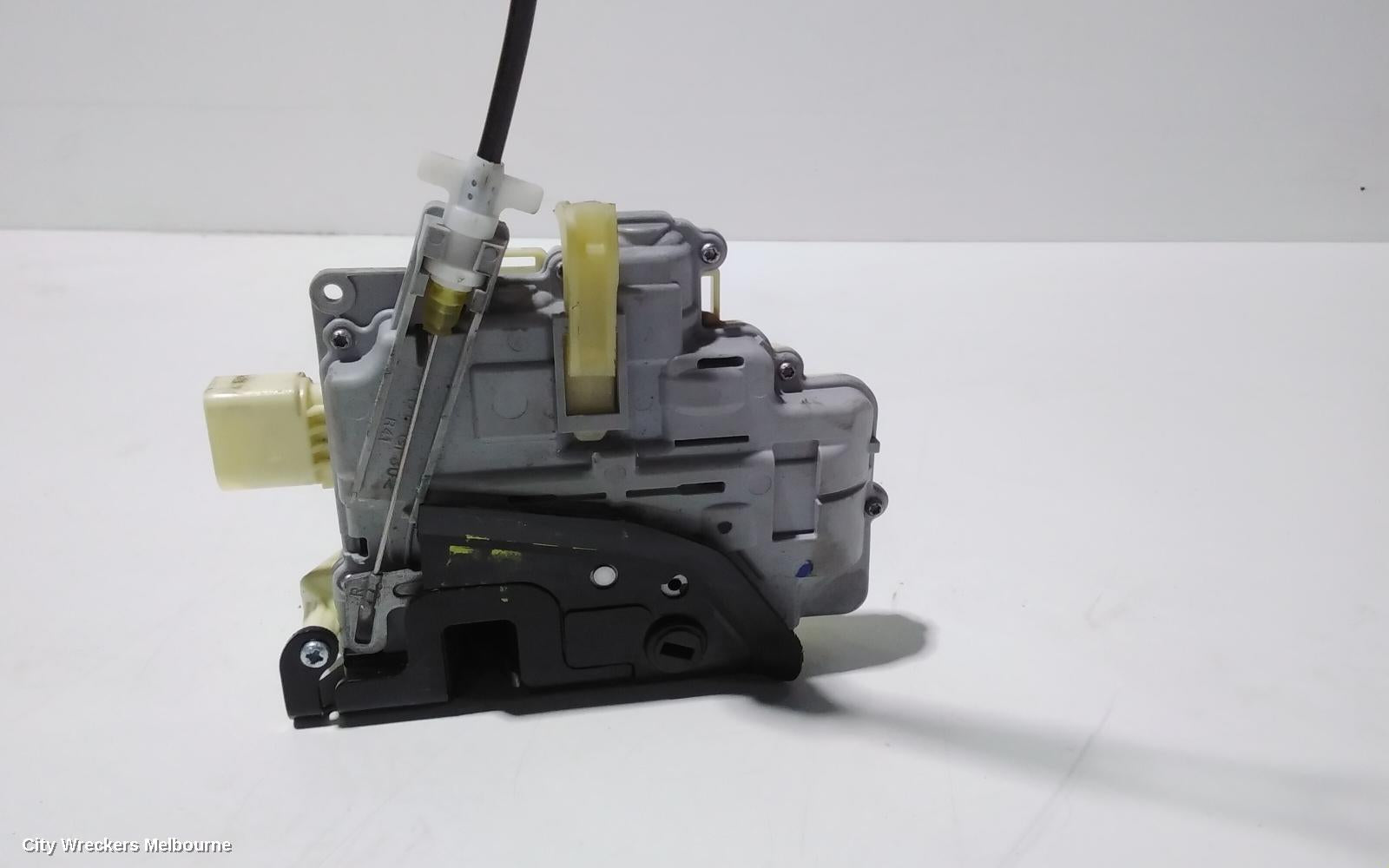 VOLKSWAGEN TIGUAN DOOR/BOOT/GATE LOCK, RIGHT REAR DOOR LOCK, 5N, P/N 3C4839016A (7 PIN), 05/2008 - 01/2009 - Image 3