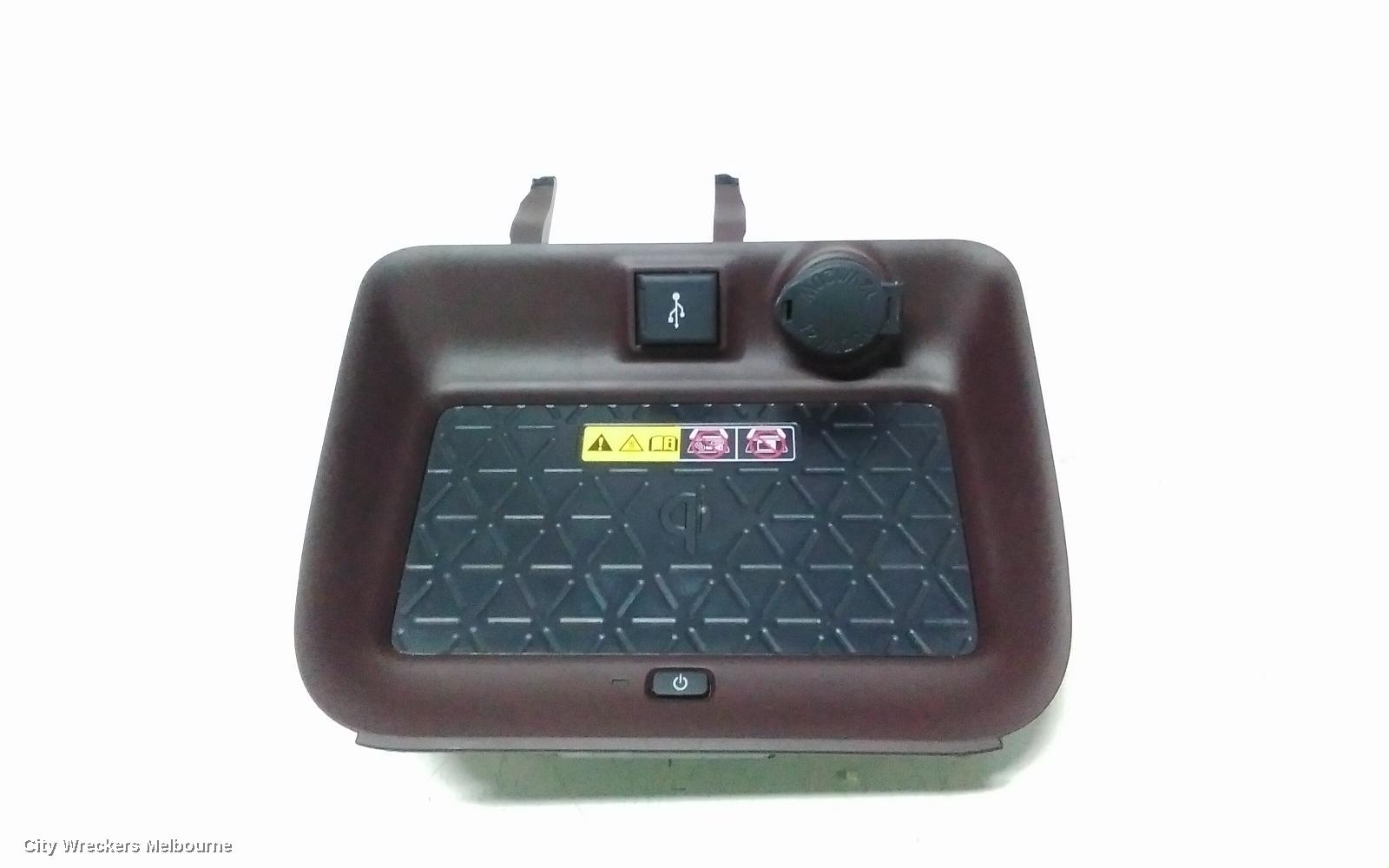 TOYOTA RAV4, XA50, 11/2018 - 12/2025, WIRLESS CHARGER : 116463 - Image 1