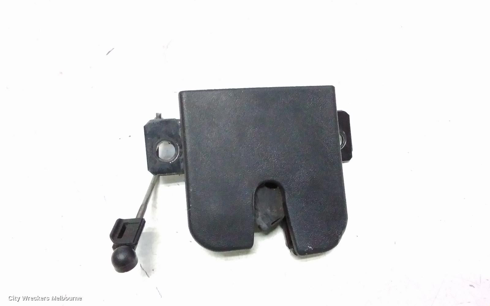 VOLKSWAGEN TRANSPORTER DOOR/BOOT/GATE LOCK, TAILGATE LOCK, T5, 08/2004 - 06/2015 - Image 2
