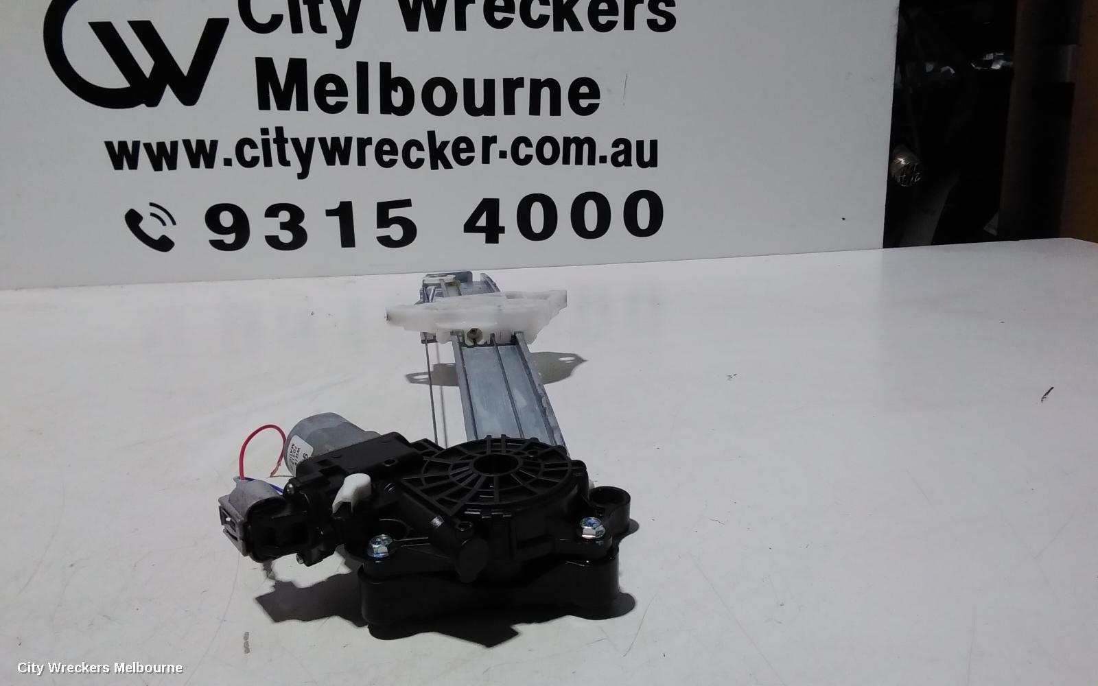 HONDA CRV LEFT FRONT WINDOW REG/MOTOR, RW, 05/2017 - 08/2023 - Image 2