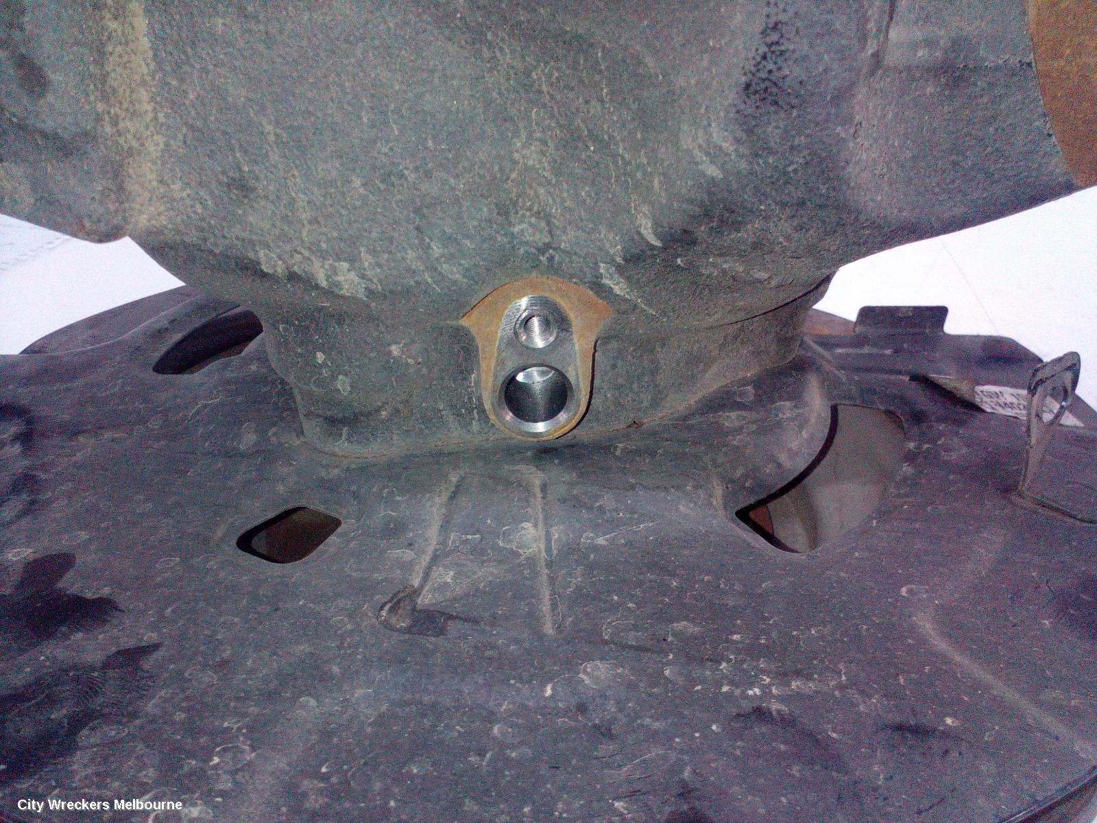 HYUNDAI TUCSON LEFT REAR HUB ASSEMBLY, NX4, AWD, 02/2021 ONWARDS - Image 3