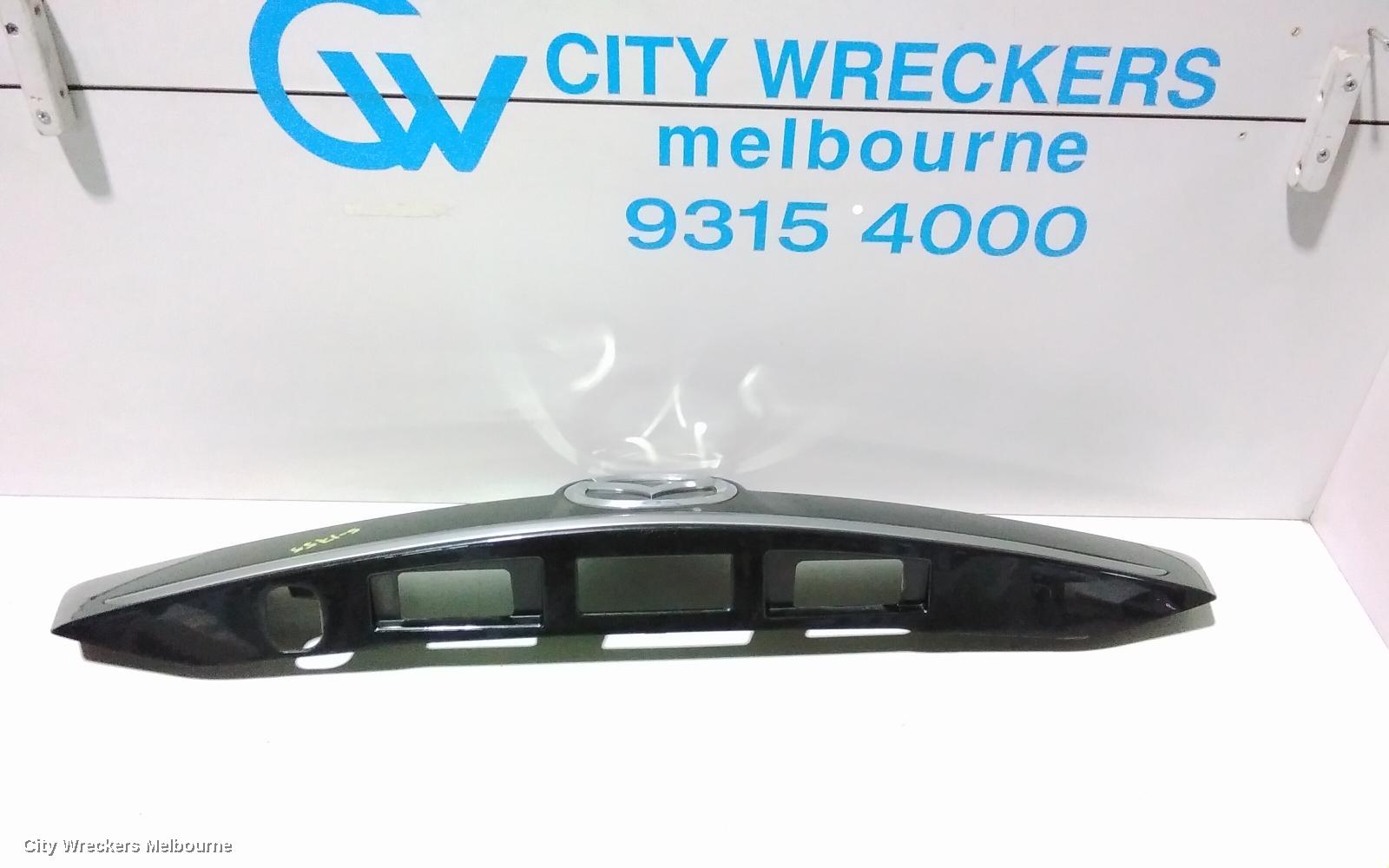 MAZDA CX9 REAR GARNISH, TAILGATE GARNISH (CENTRE), TB, 06/2009 - 10/2012 - Image 2