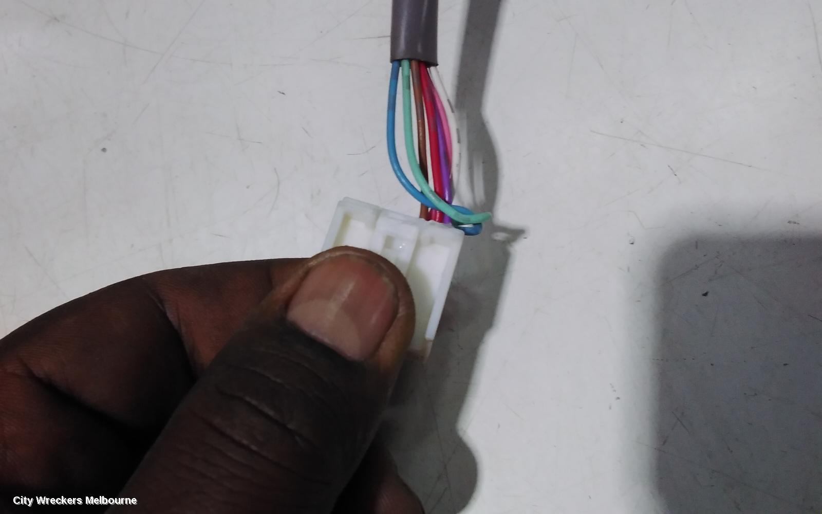 TOYOTA ESTIMA LEFT DOOR MIRROR, XR50, 7 WIRE, W/ INDICATOR & CAMERA TYPE, 05-19 (IMPORT) - Image 2