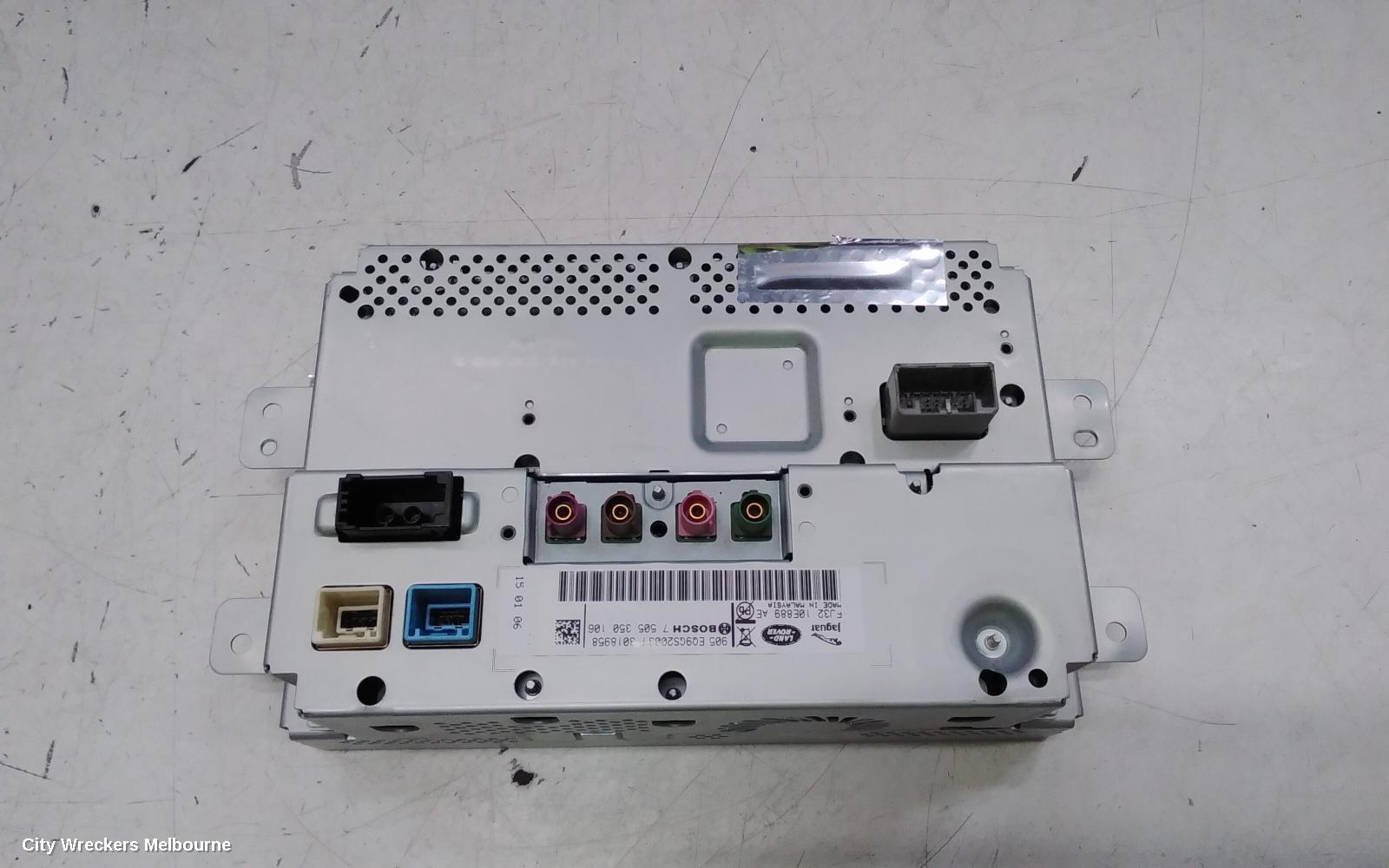 LAND ROVER RANGEROVER EVOQUE RADIO/CD/DVD/SAT/TV, HEAD UNIT/DRIVE, ANALOGUE AUDIO, NON SAT NAV, BASE LINE, L538, 11/2011 - 01/2019 - Image 3