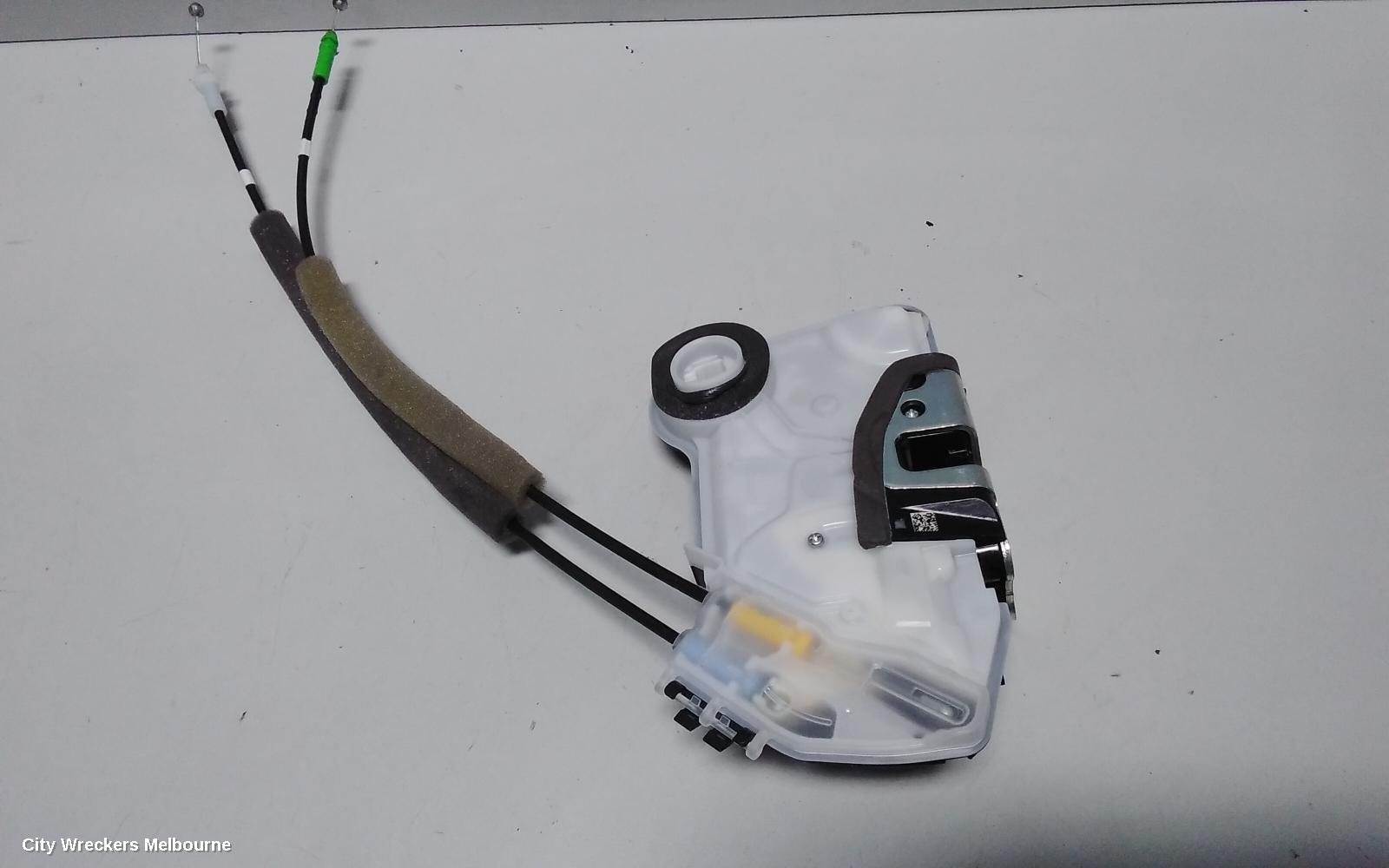 TOYOTA COROLLA DOOR/BOOT/GATE LOCK, RIGHT FRONT DOOR LOCK, E210, HATCH/SEDAN, 07/2018 ONWARDS - Image 3