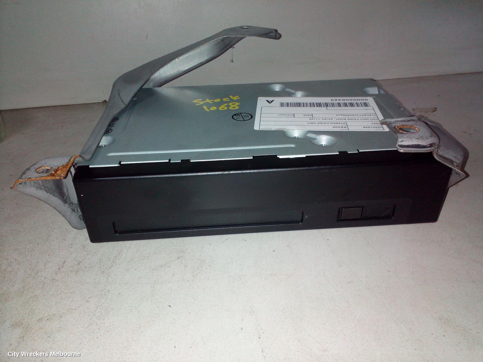 LEXUS RX SERIES RADIO/CD/DVD/SAT/TV, DVD UNIT FROM BOOT, 04/2003 - 11/2005 - Image 2