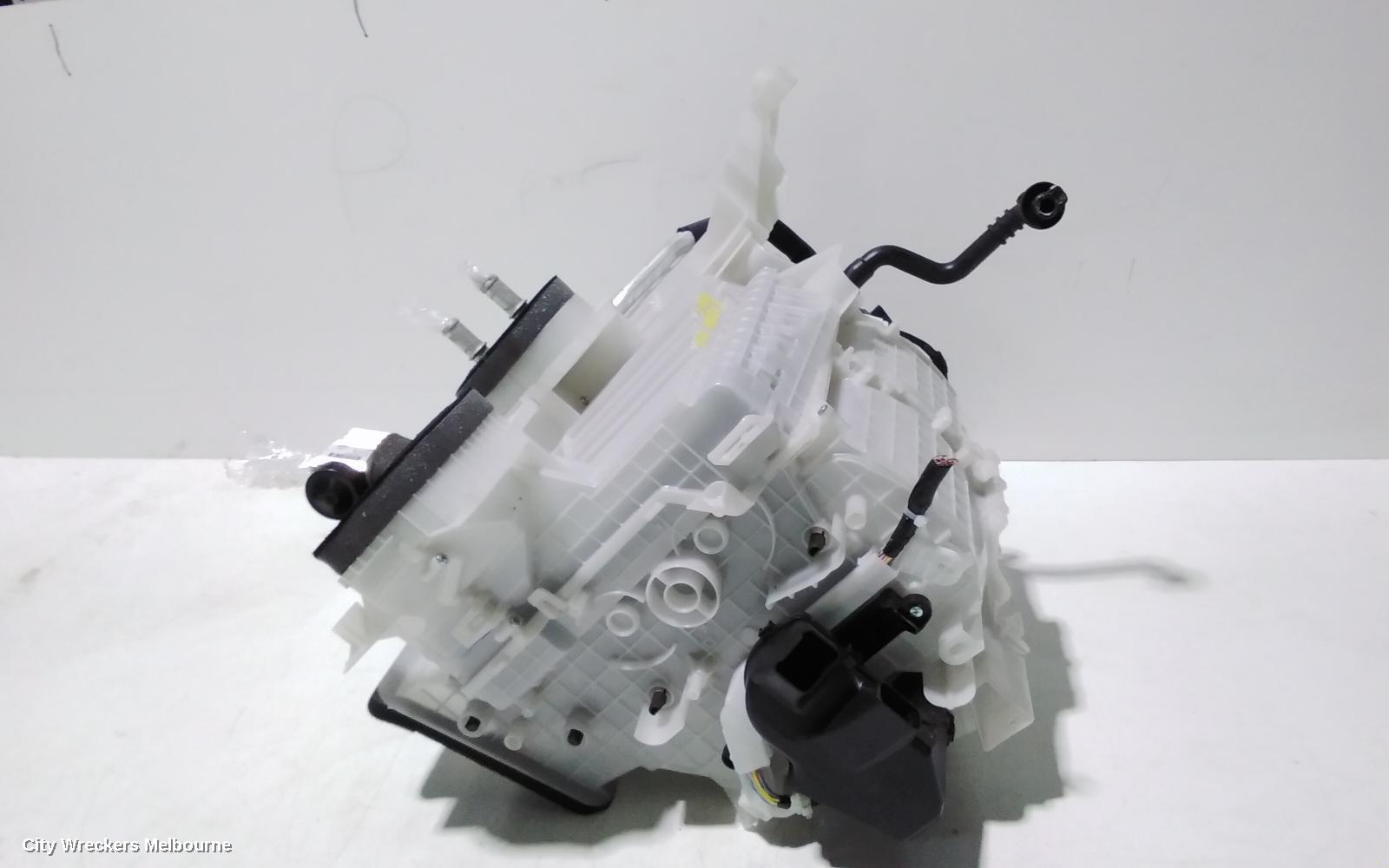 MAZDA 3 HEATER CORE/BOX, BP, SINGLE ZONE CLIMATE TYPE, 03/2019 ONWARDS - Image 2