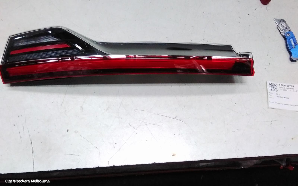 HONDA HRV REAR GARNISH, TAILGATE LAMP (RH SIDE), W/ LED TYPE, RV, 03/2024 ONWARDS - Image 2